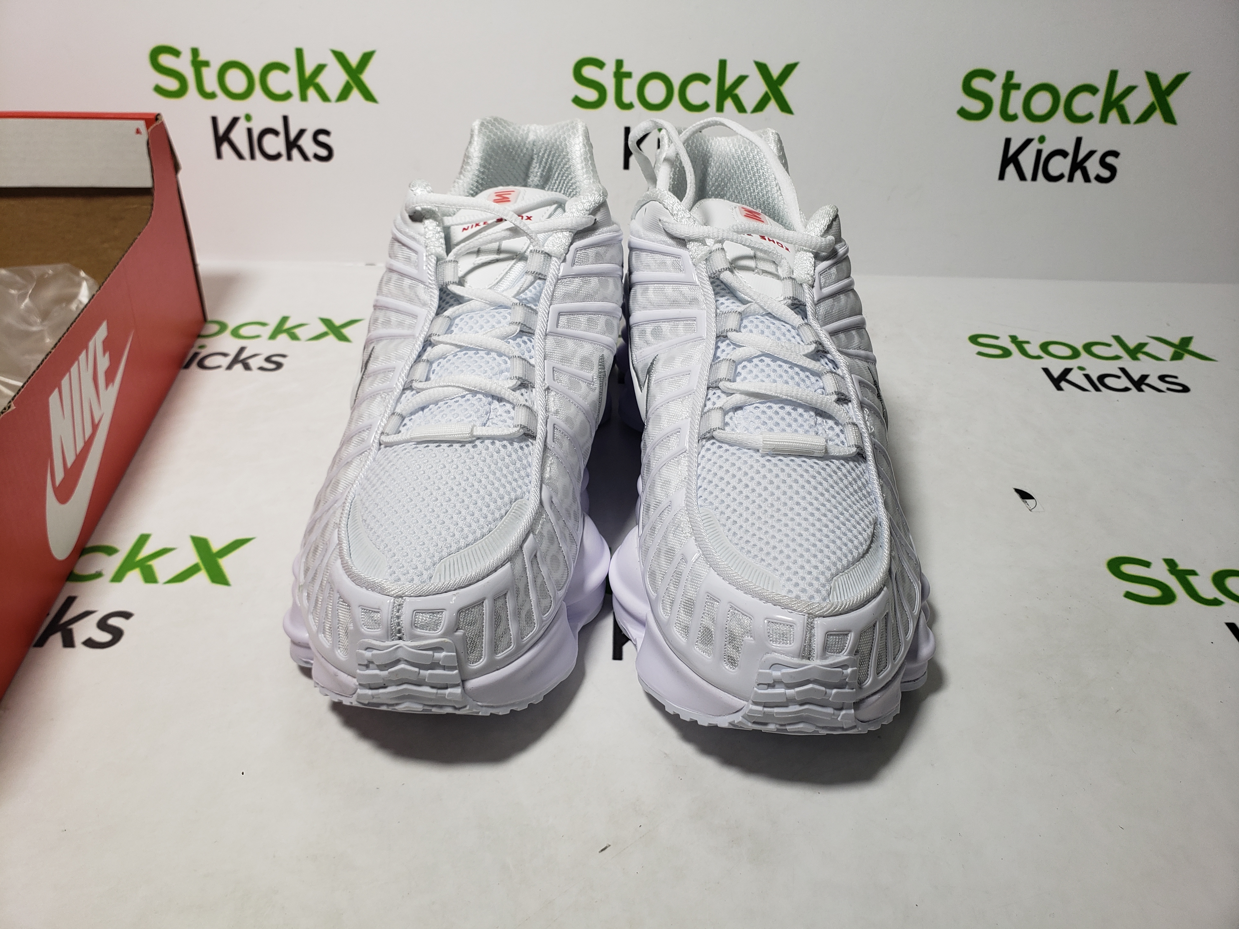 Nike Shox TL White Metallic Silver AV3595-100 review Stockxkicks 02