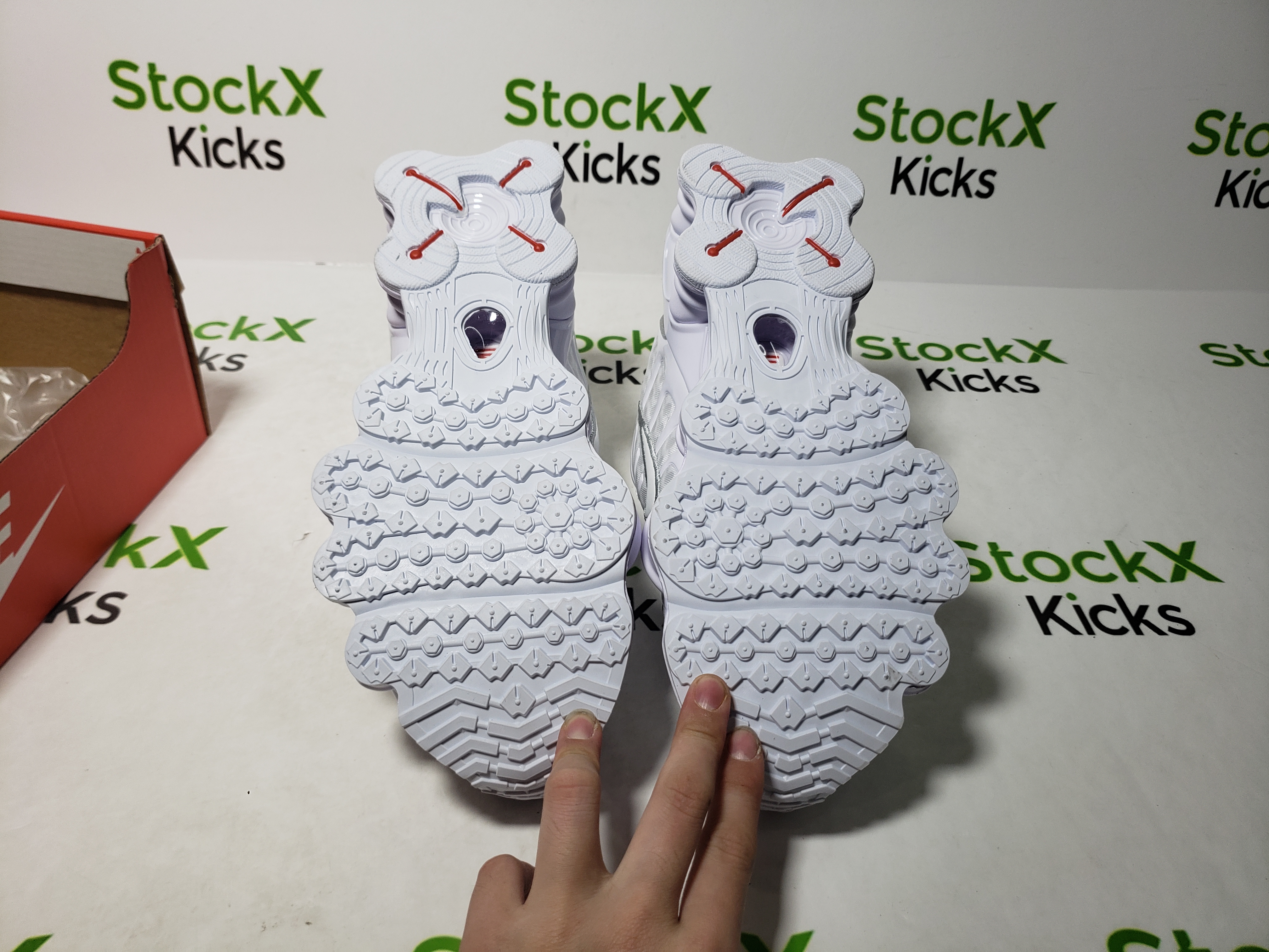 Nike Shox TL White Metallic Silver AV3595-100 review Stockxkicks 06