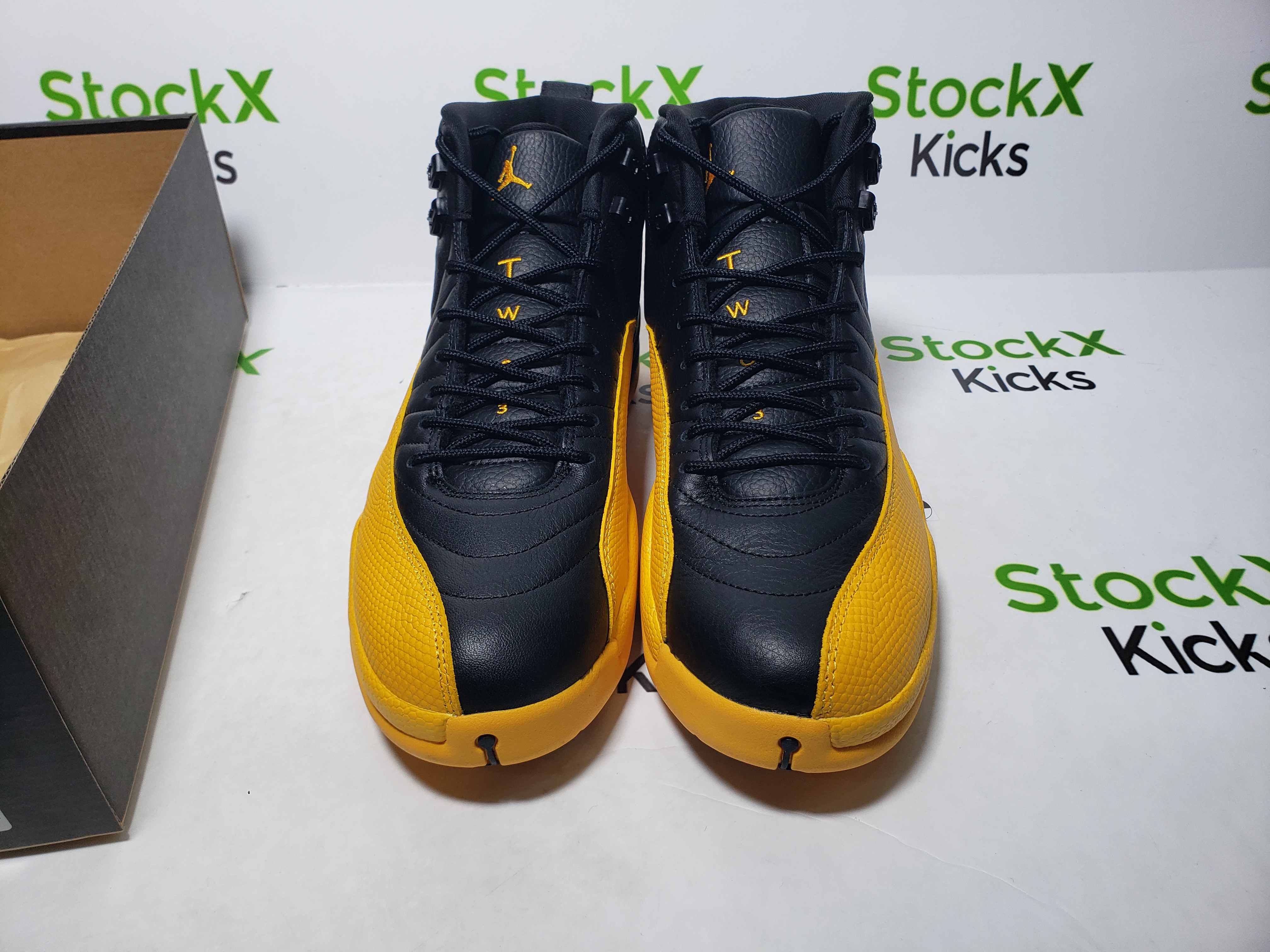 PK God Batch Air Jordan 12 Retro Black University Gold 130690-070 review Stockxkicks 02
