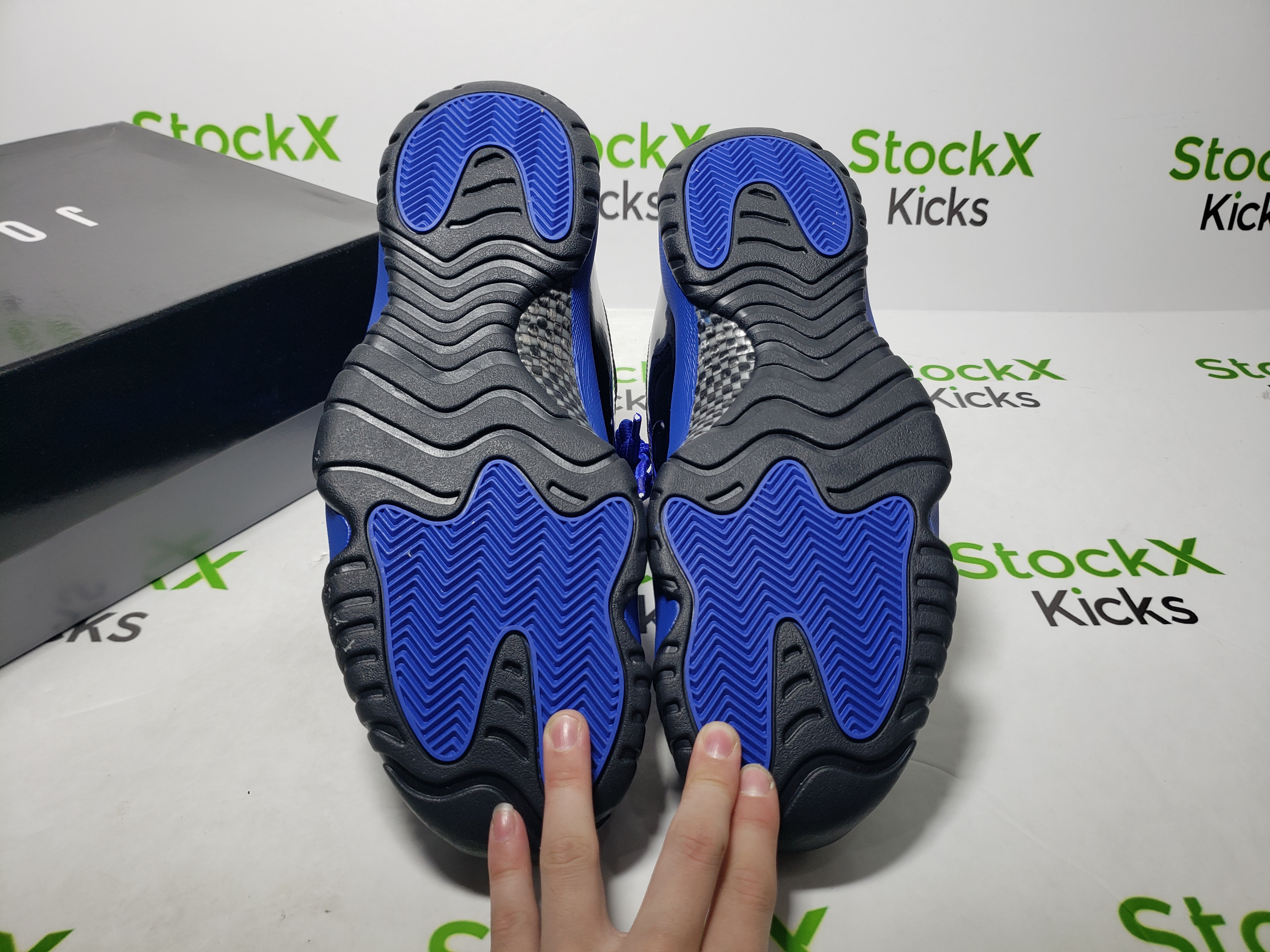 PK God Batch Air Jordan 11 Retro Blue CT8012-400 review Stockxkicks 06