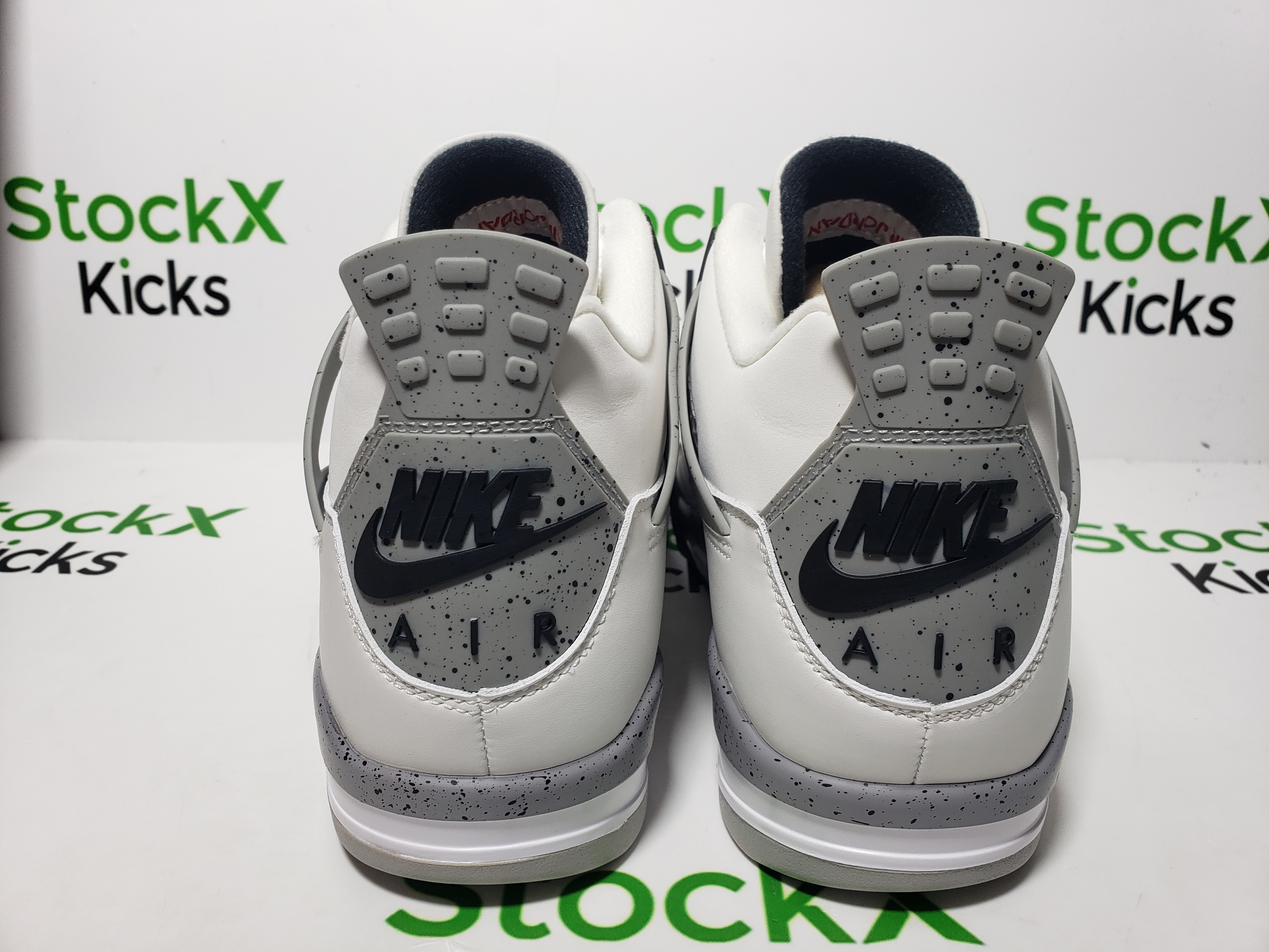 Special offer Batch Air Jordan 4 Retro OG White Cement FV5029-100（2025） review stockxkicks 02