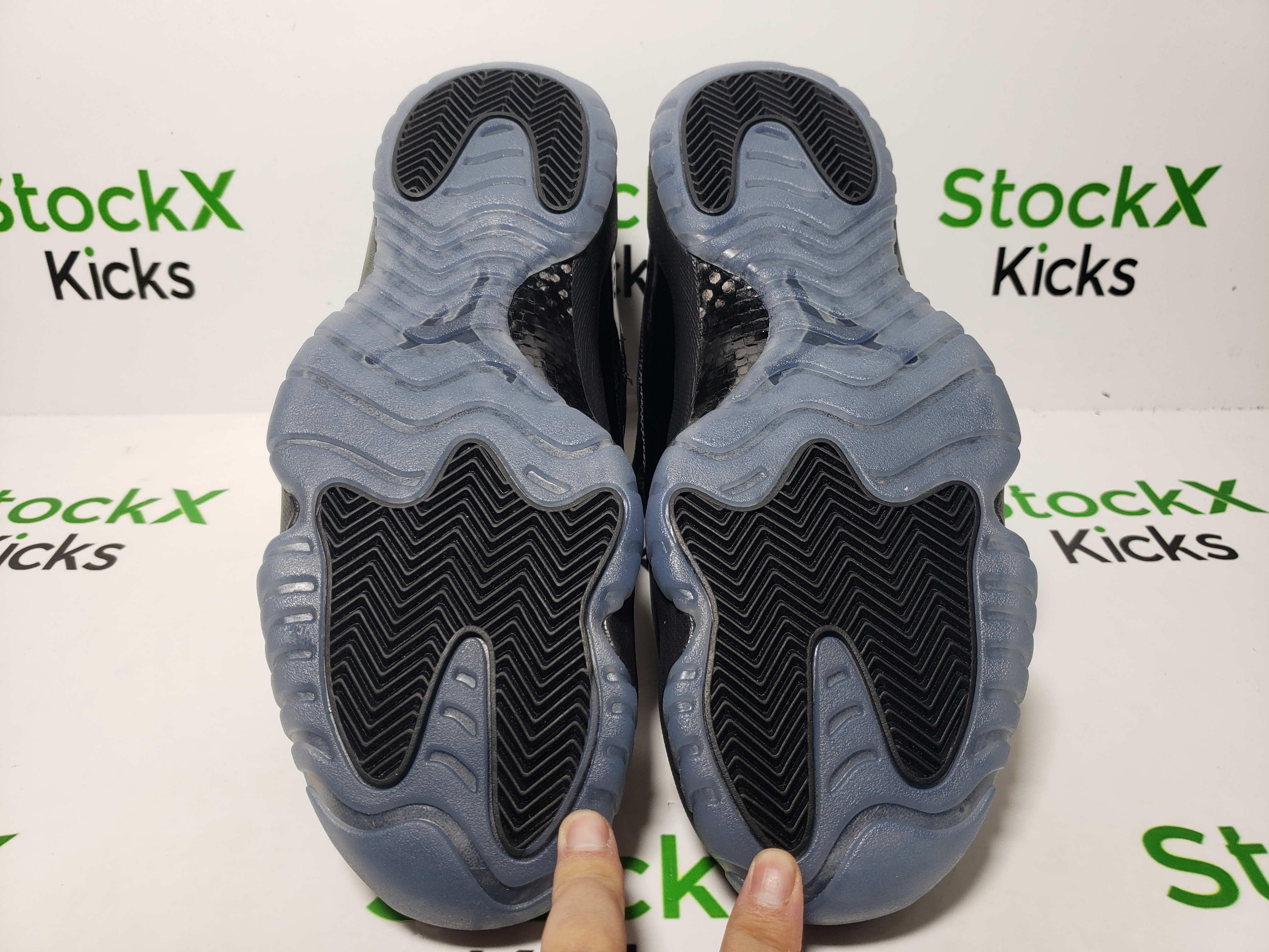PK God Batch Air Jordan 11 Retro Cap and Gown 378037-005 review stockxkicks 04