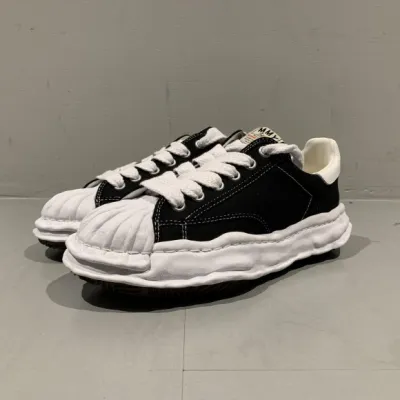 Maison MIHARA YASUHIRO Black And White NO.703 review Befny Augustin