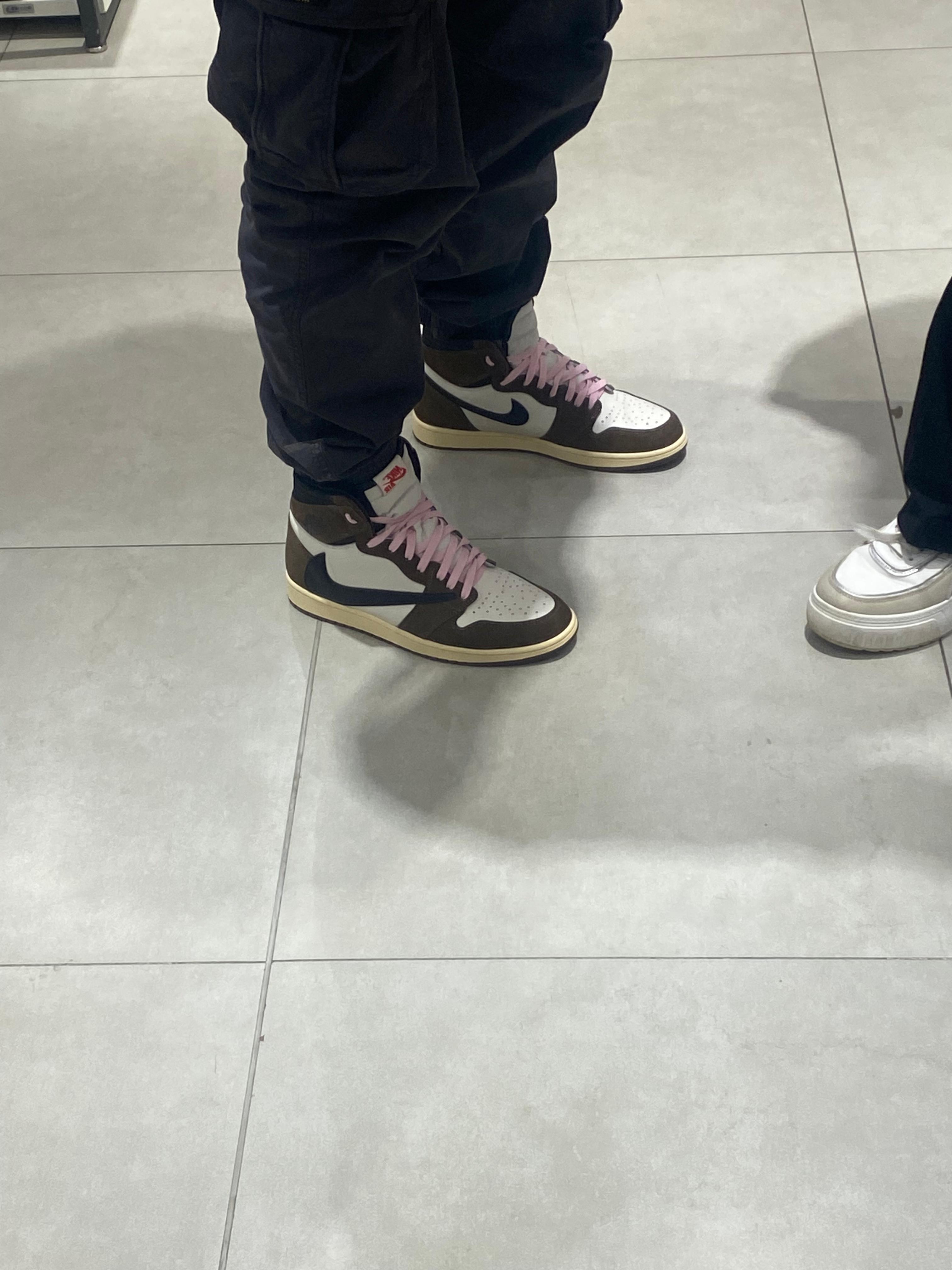 LJR Batch Air Jordan 1 Retro High Travis Scott CD4487-100 review antony 00