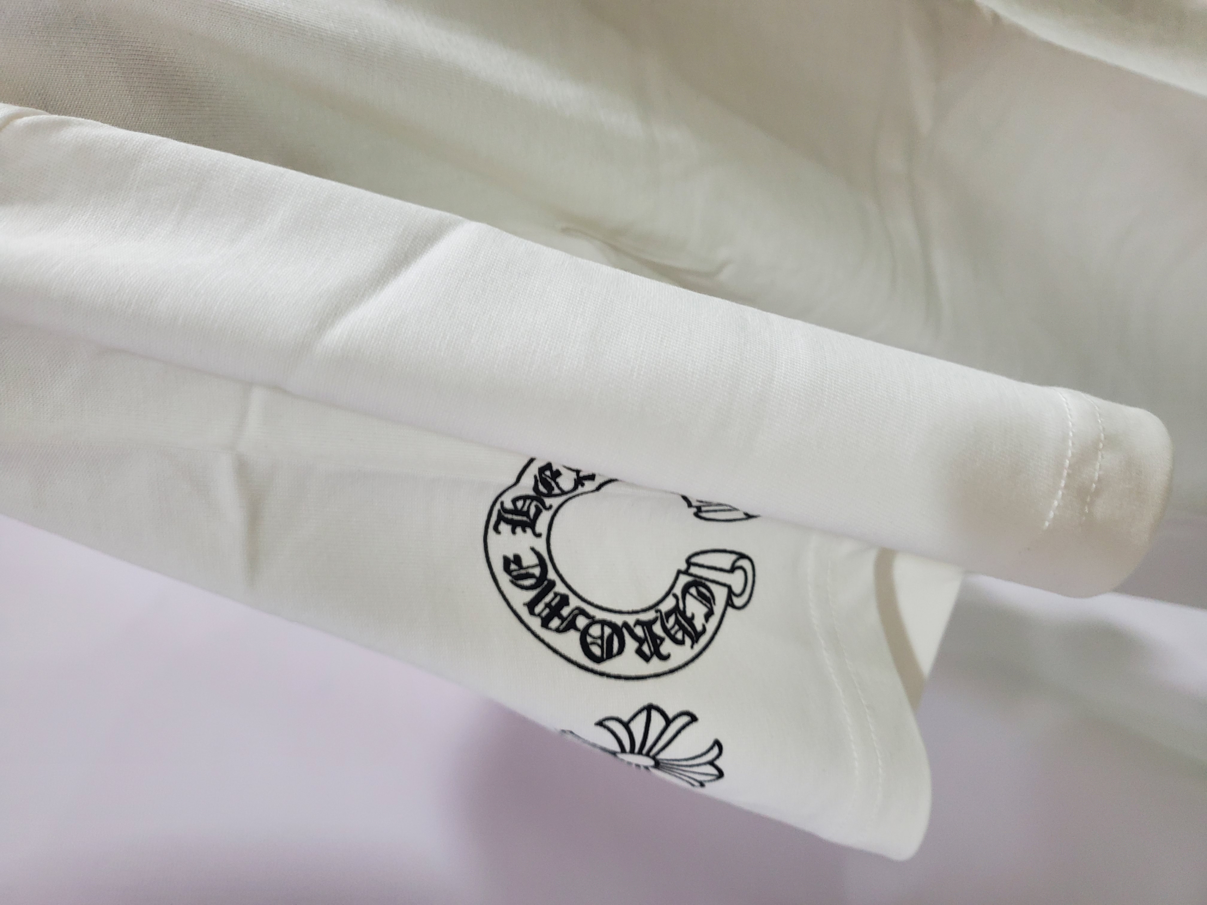 Chrome Hearts Multi Color Cross T-shirt Black/White review Stockxkicks 03