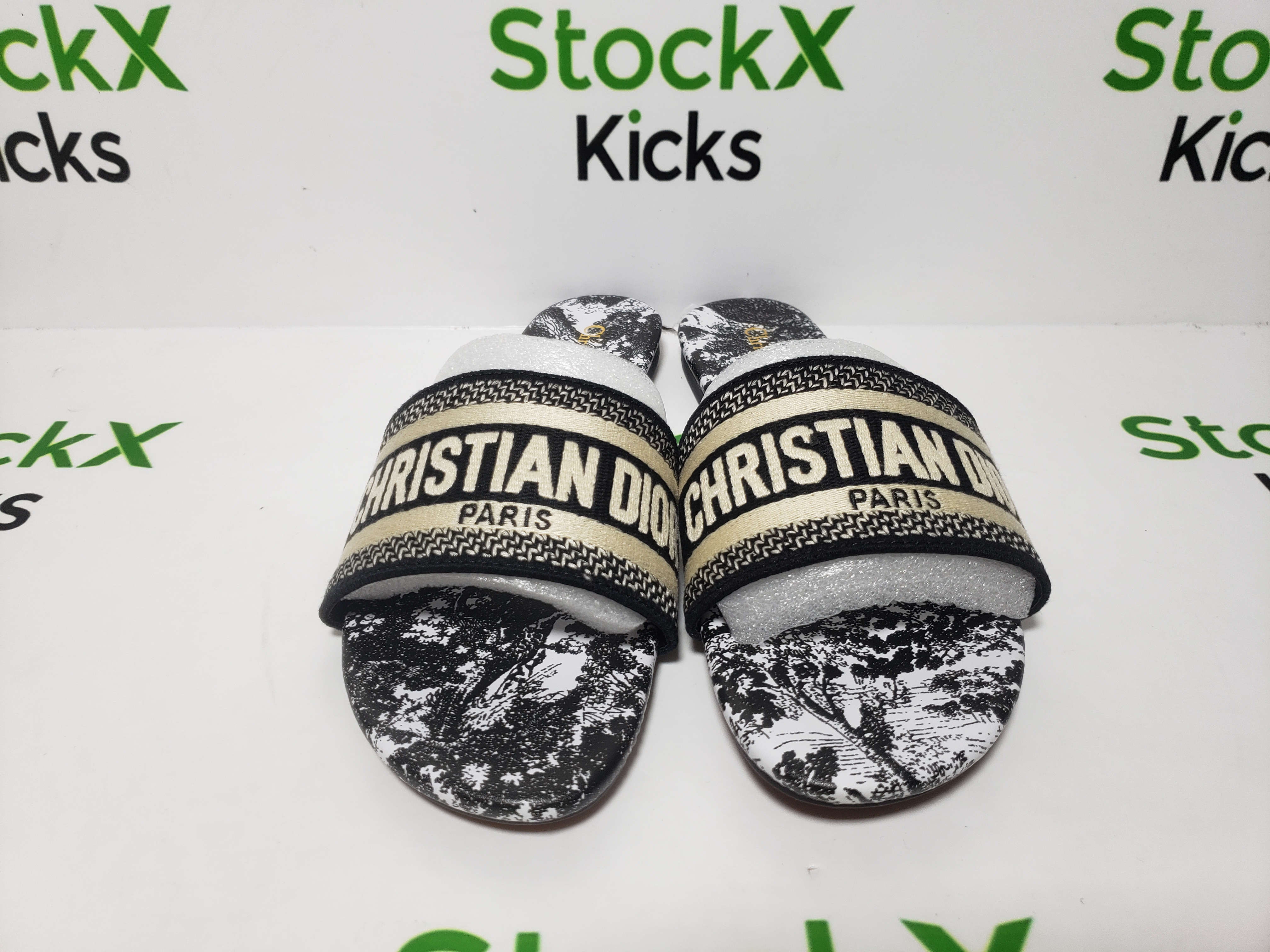 DIOR Classic Dway Slide Rose Black review Stockxkicks 01