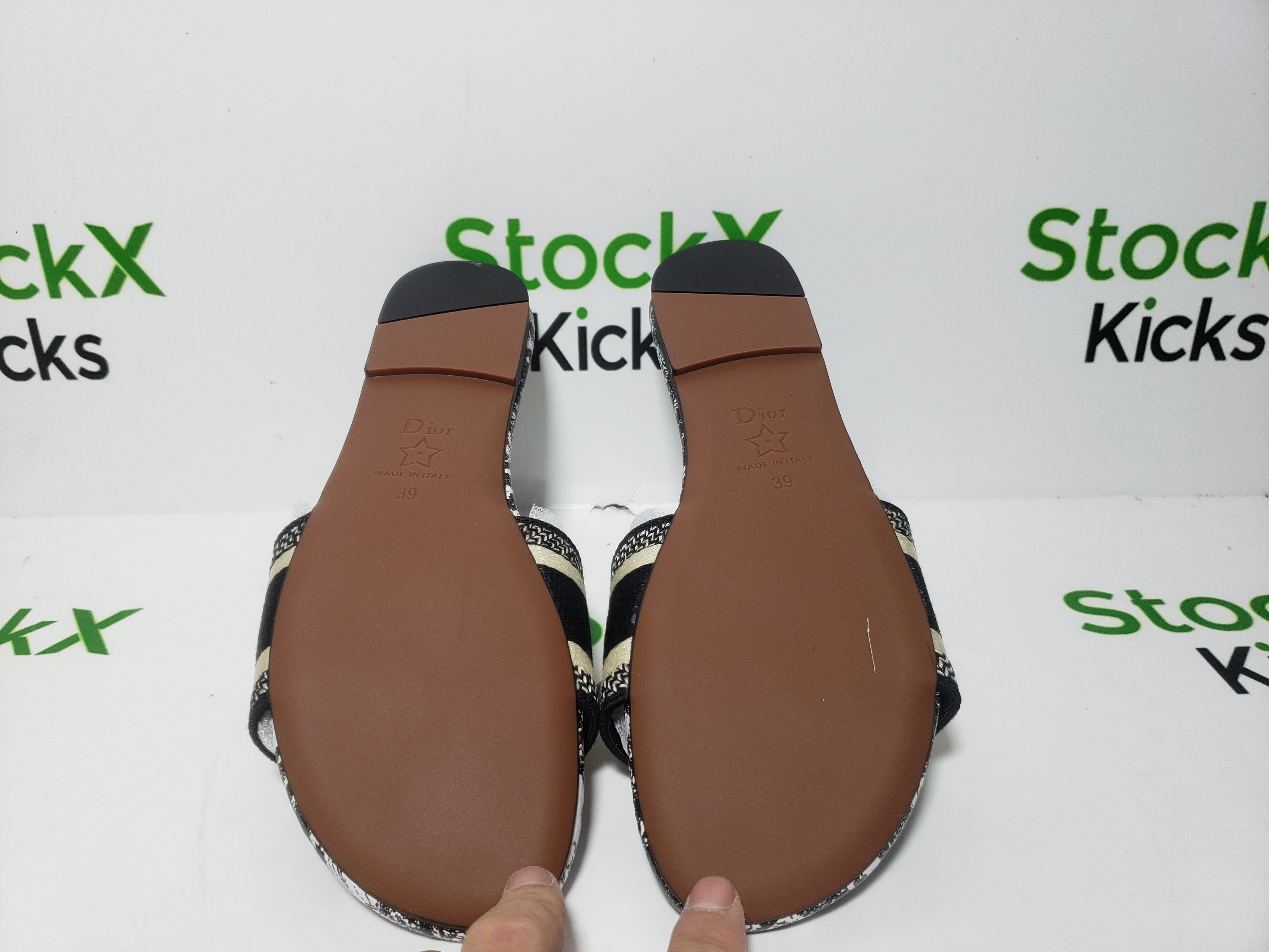 DIOR Classic Dway Slide Rose Black review Stockxkicks 04