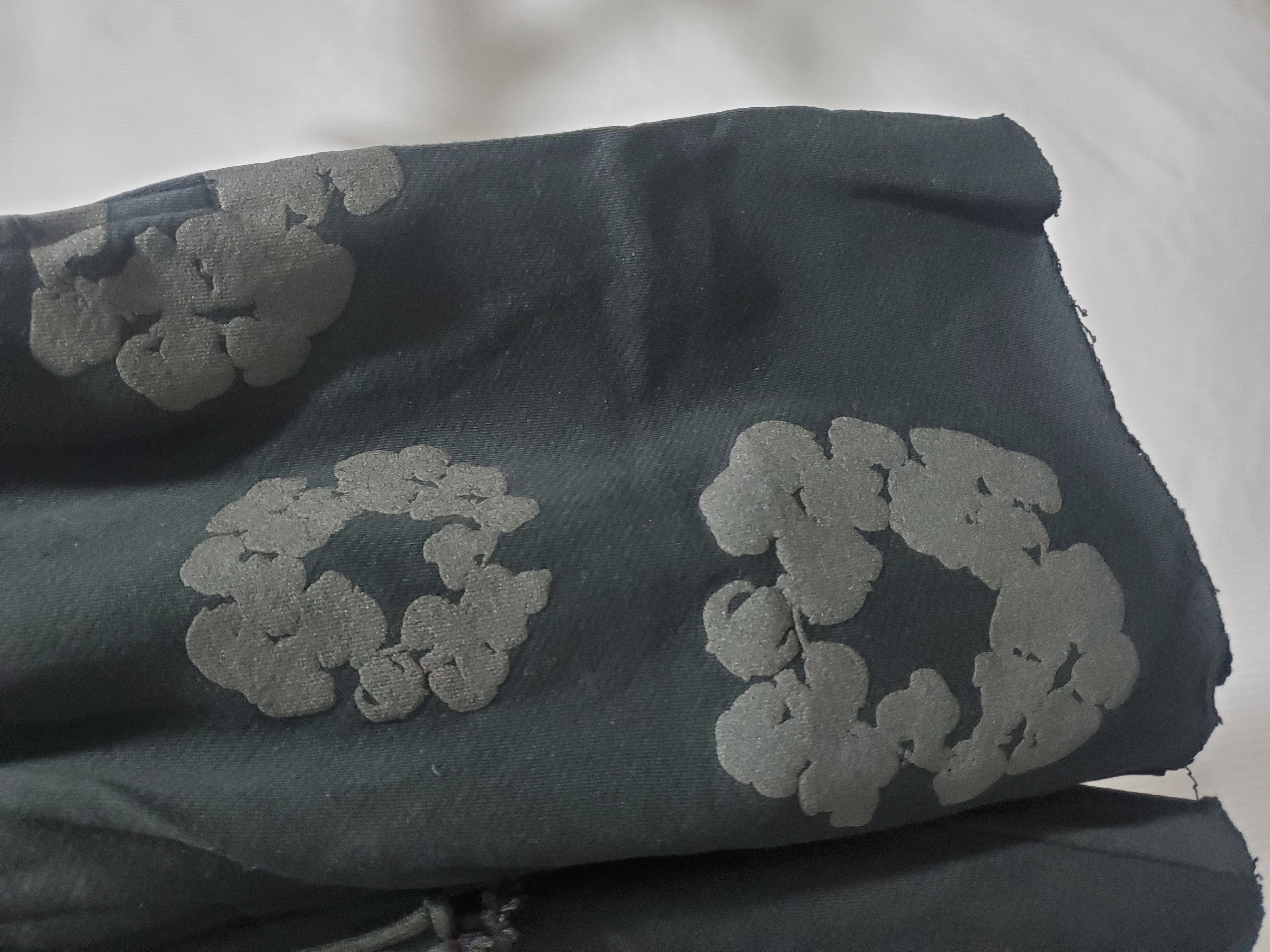 Denim Tears The Cotton Wreath Shorts Black Grey review Stockxkicks 02