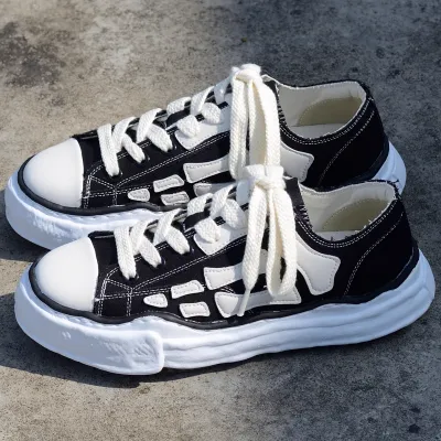 MIHARA YASUHIRO White And Black Bones NO.728 review Akili Danieli