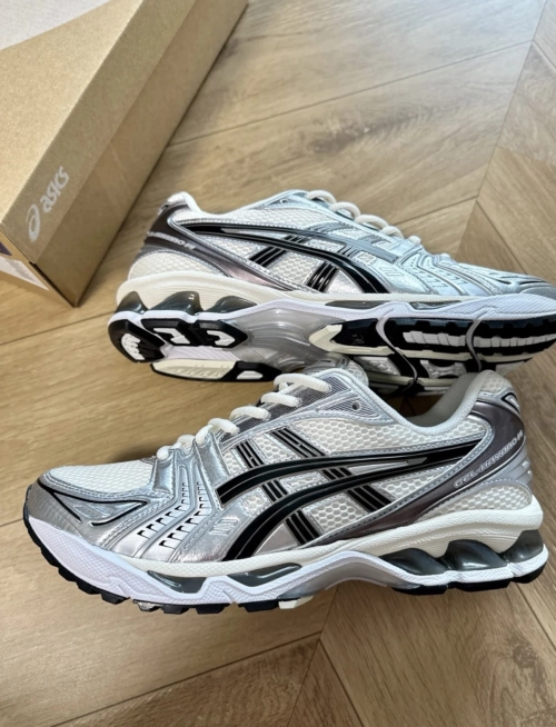 【Top PK God Batch】ASICS Gel-Kayano 14 Cream Black Metallic Plum 1201A019-108 review 