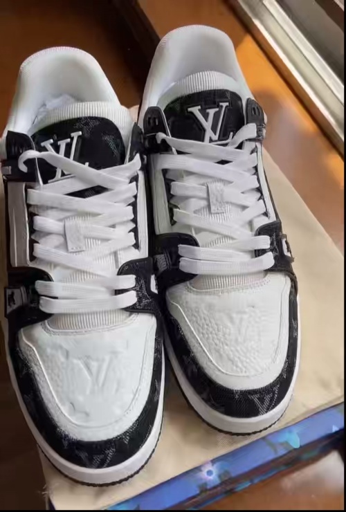 Louis Vuitton Trainer Black And White Cloth Cover VL1202 review Angel Castaneda