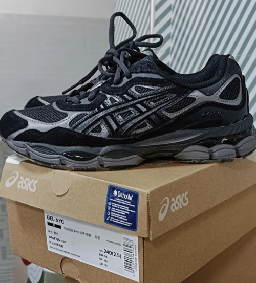 ASICS Gel-NYC Graphite Grey Black 1201A789 review 