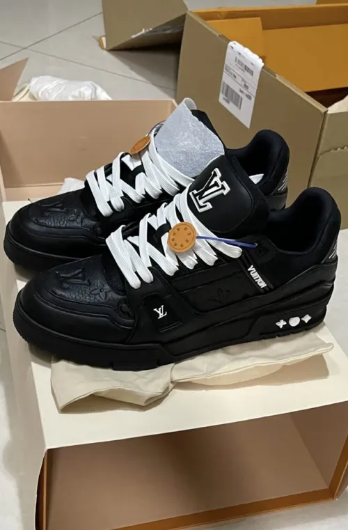 Louis Vuitton Trainer All Black Embossing 1AARER review 