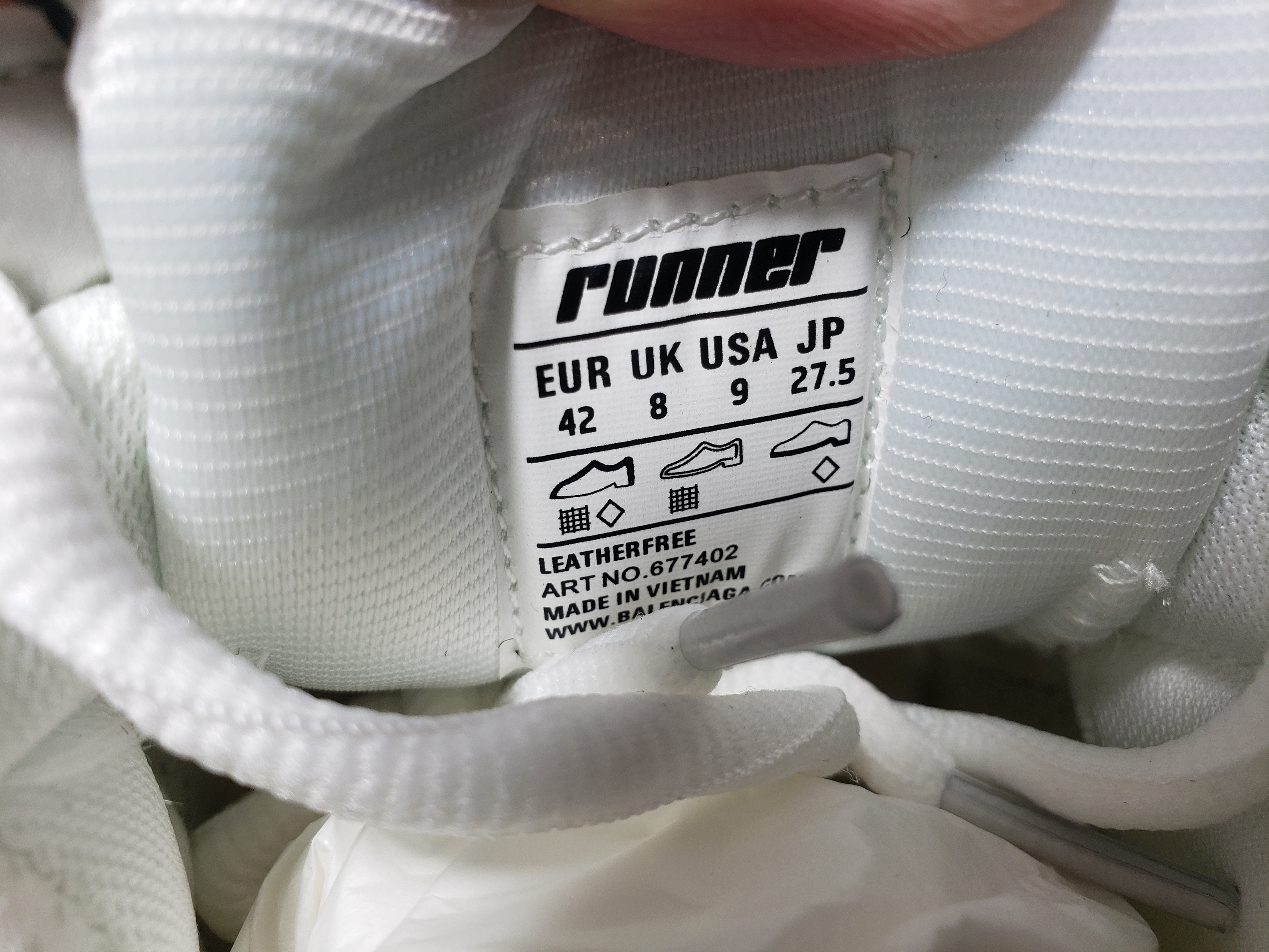 Balenciaga Runner White review Jash 04