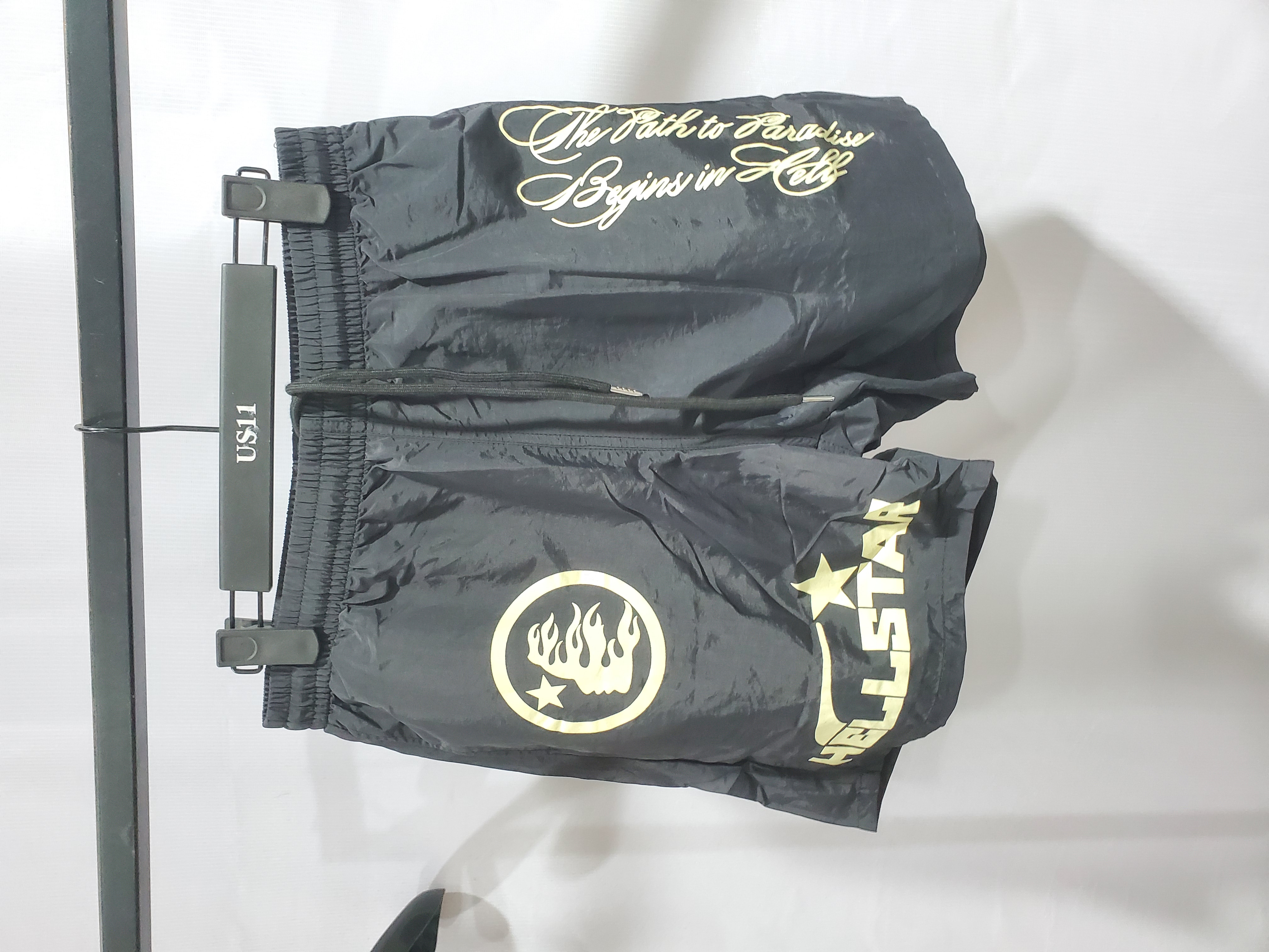 Hellstar Sports Flame Shorts Black review Stockxkicks 01