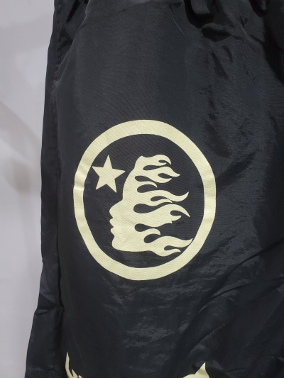 Hellstar Sports Flame Shorts Black review Stockxkicks 02