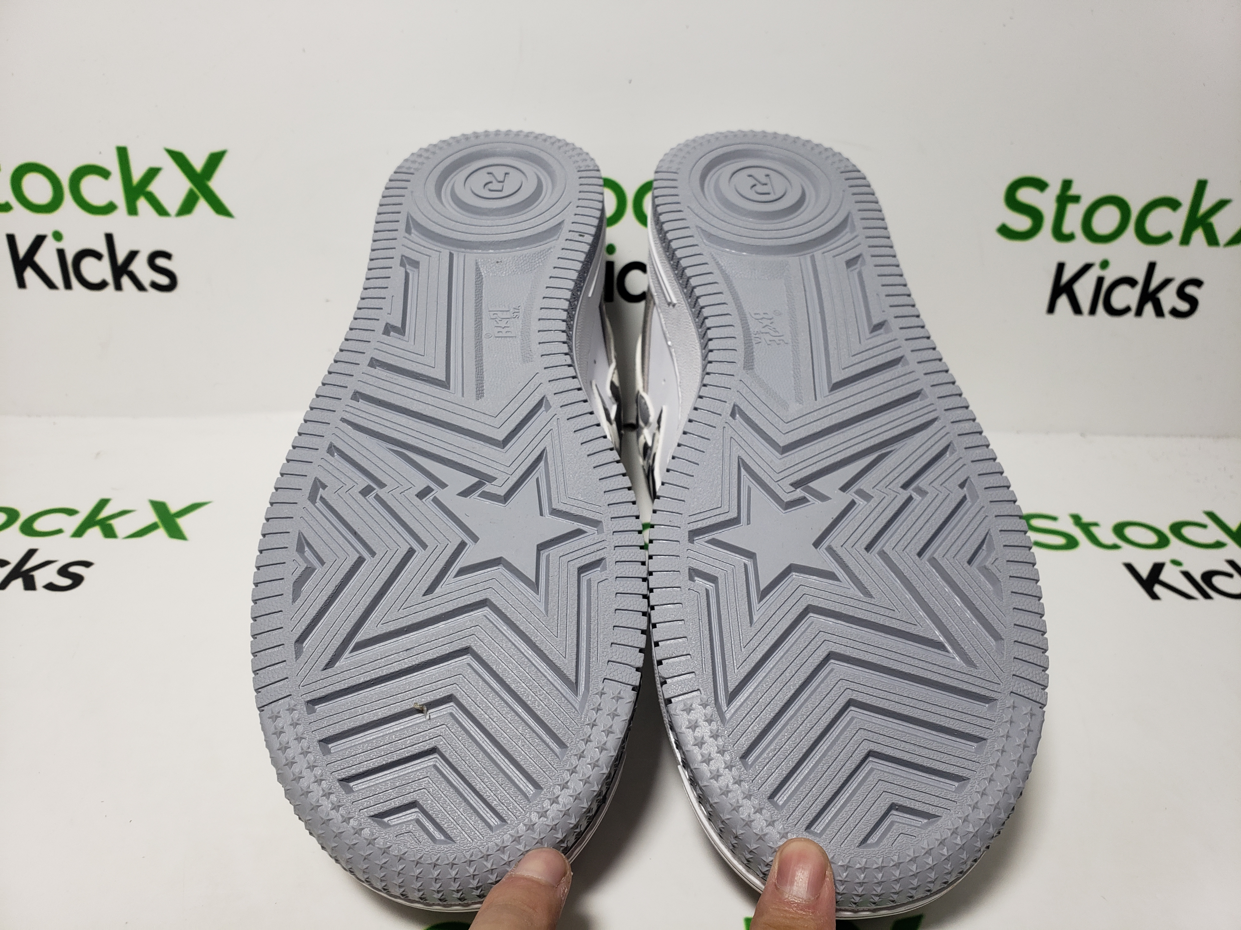 A Bathing Ape Bape Sta Low White Grey Mirror Surface review Stockxkicks 04