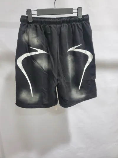 Hellstar Warm Up Shorts Black review Stockxkicks 04