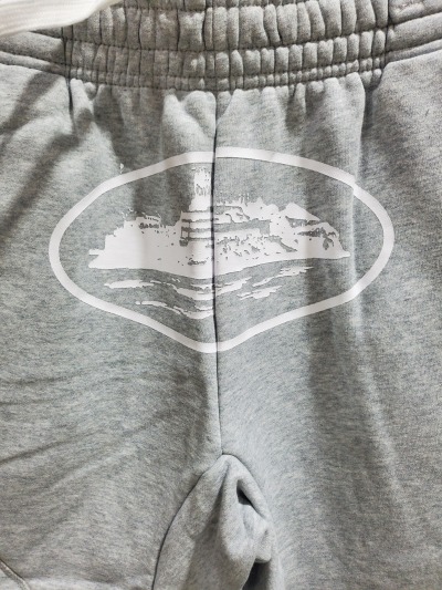Corteiz OG Alcatraz Shorts Heather Grey review Stockxkicks 02