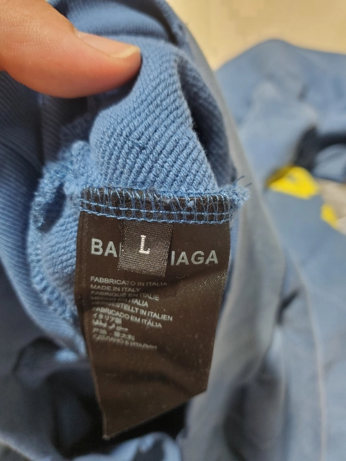 Balenciaga Tape Type Ripped Pocket Hoodie Oversized Black/Blue/Black Blue YZ 0400018953488 review 