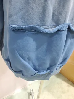 Balenciaga Tape Type Ripped Pocket Hoodie Oversized Black/Blue/Black Blue YZ 0400018953488 review Stockxkicks 04