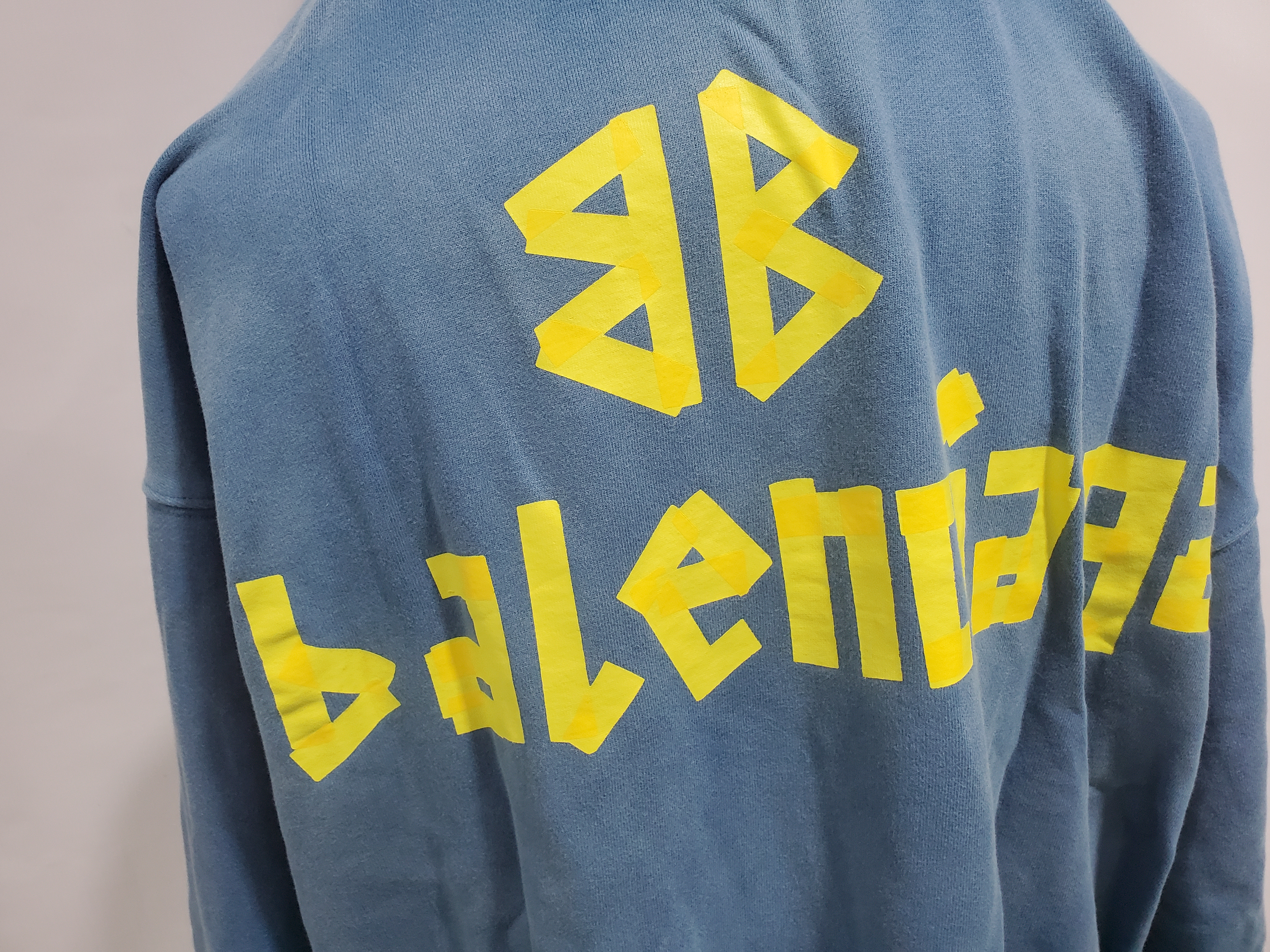 Balenciaga Tape Type Ripped Pocket Hoodie Oversized Black/Blue/Black Blue YZ 0400018953488 review Stockxkicks 06