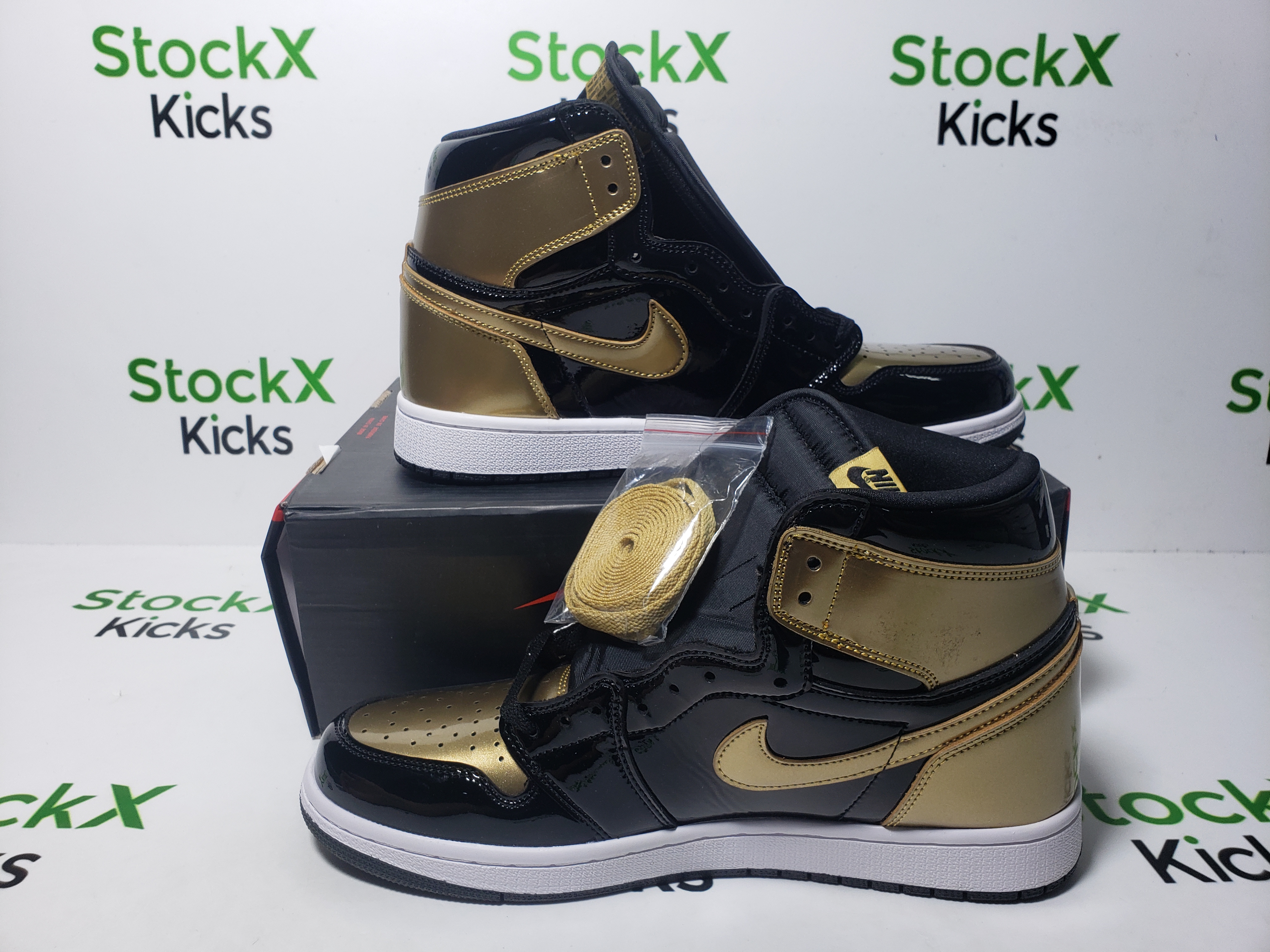 PK God Batch Air Jordan 1 Retro High NRG Patent Gold Toe 861428-007 review Stockxkicks 06