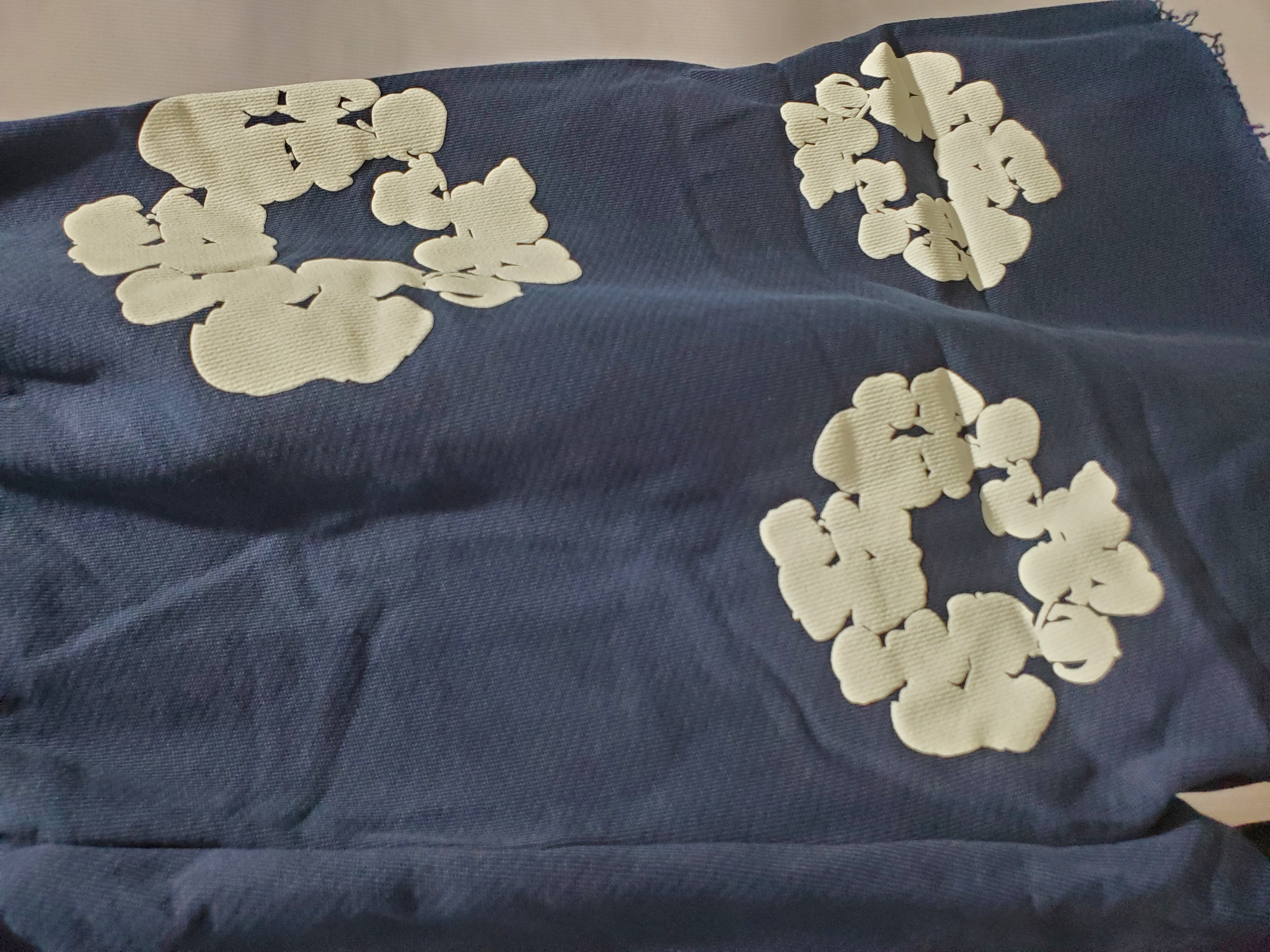 Denim Tears The Cotton Wreath Shorts Navy review Stockxkicks 05