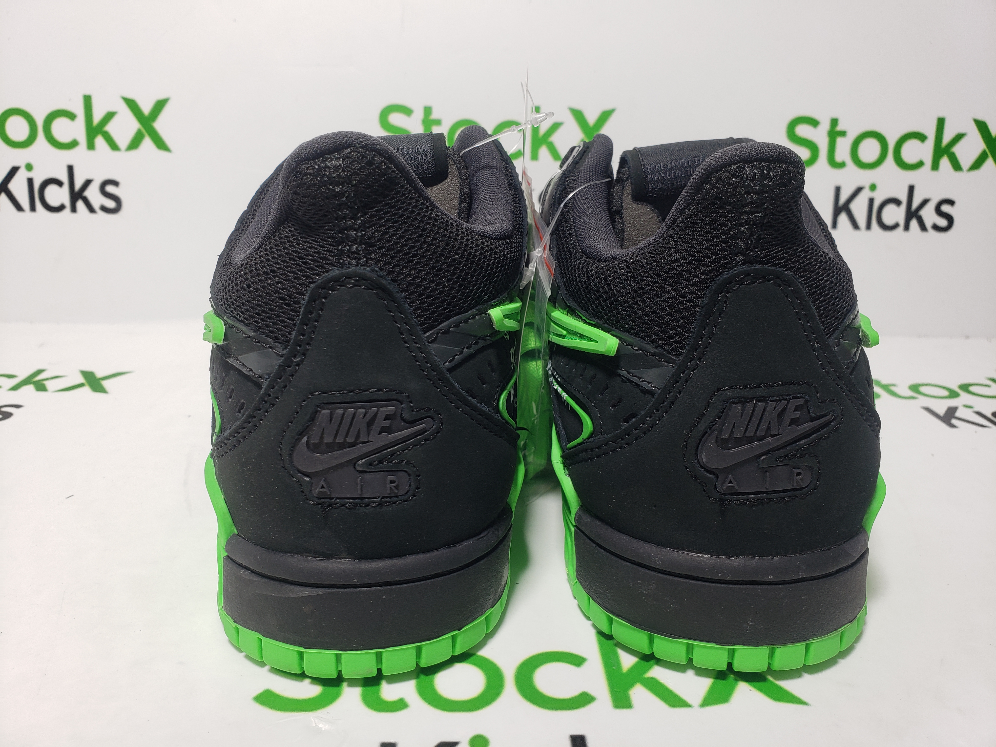 LJR Batch Nike Air Rubber Dunk Off-White Green Strike CU6015-001 review Stockxkicks 02