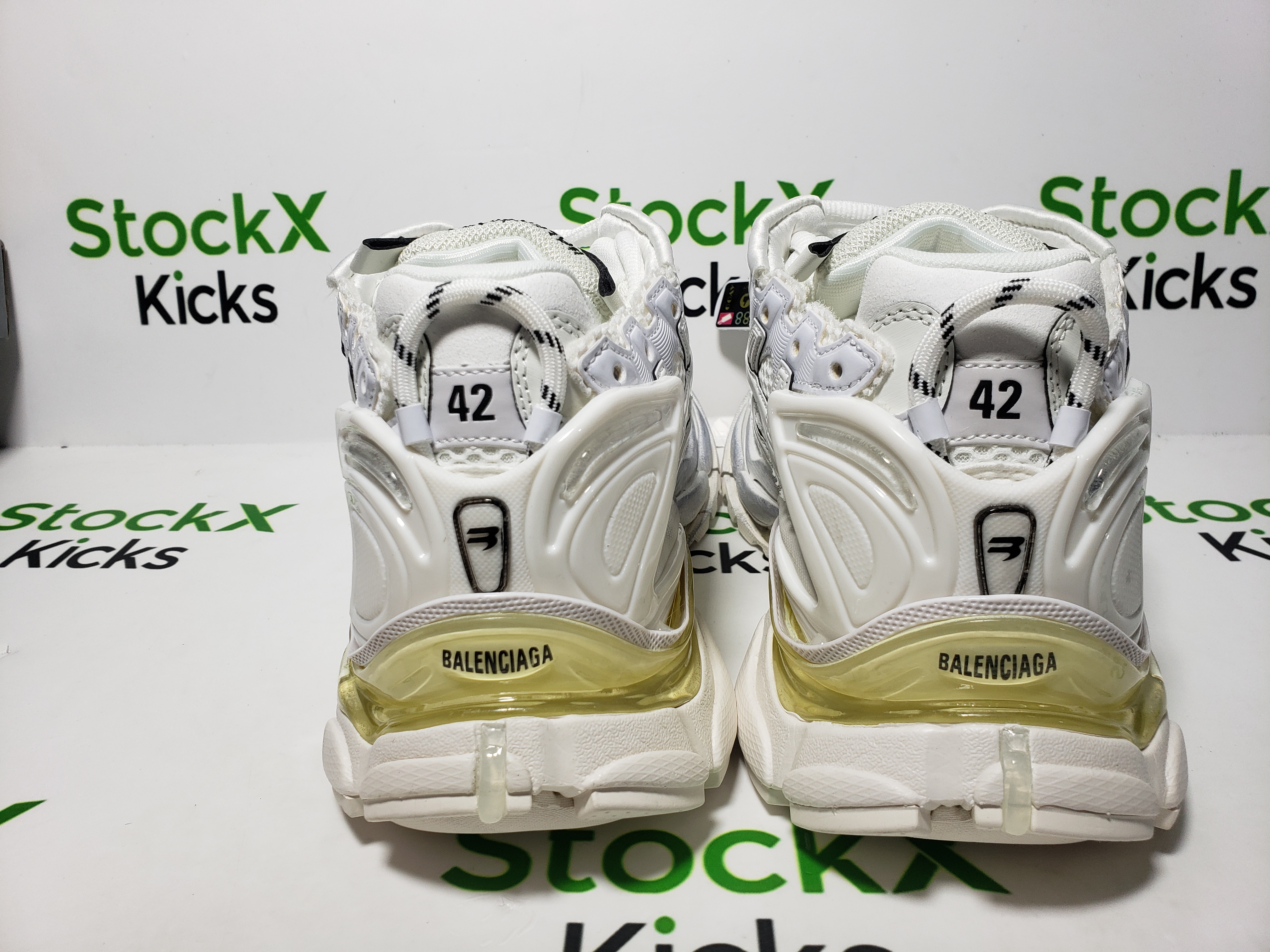 Balenciaga Runner Sneaker White 677402 W3RB1 9000 review Stockxkicks 02