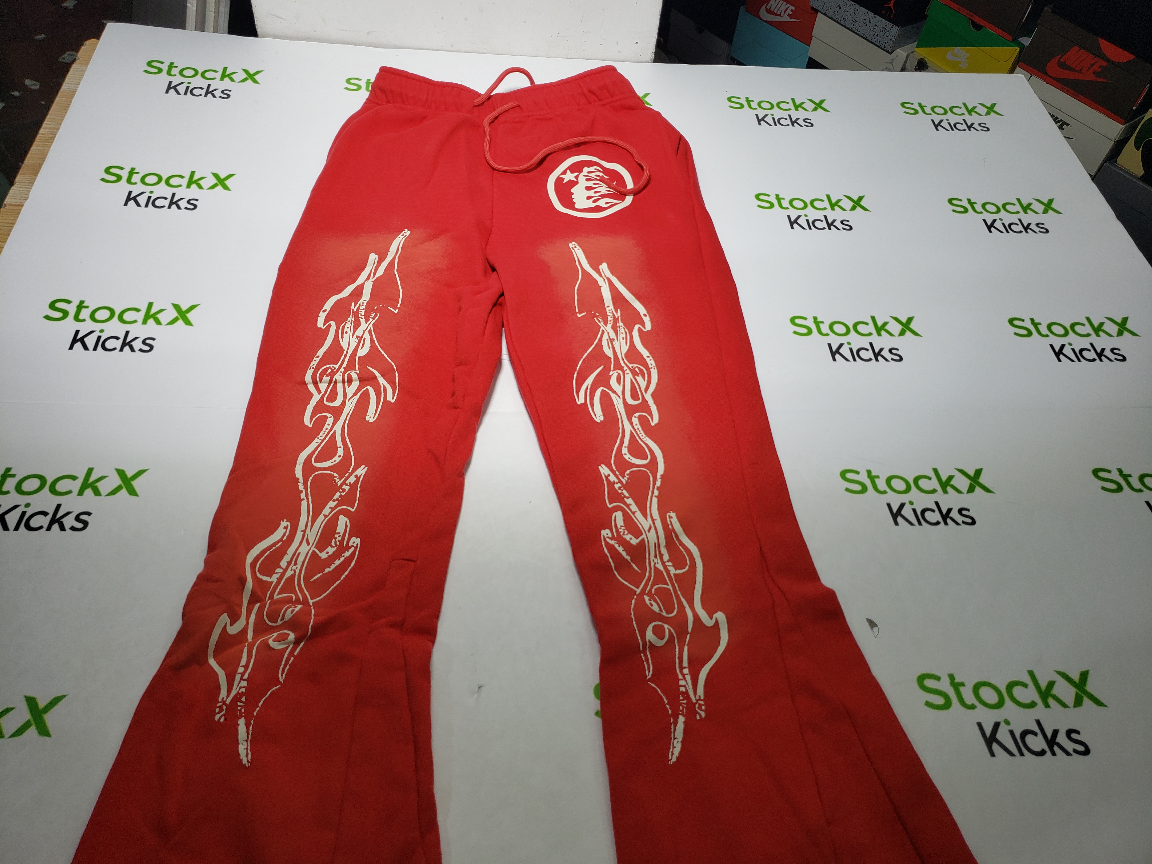 Hellstar Studios Red Sweatpants review Stockxkicks 01