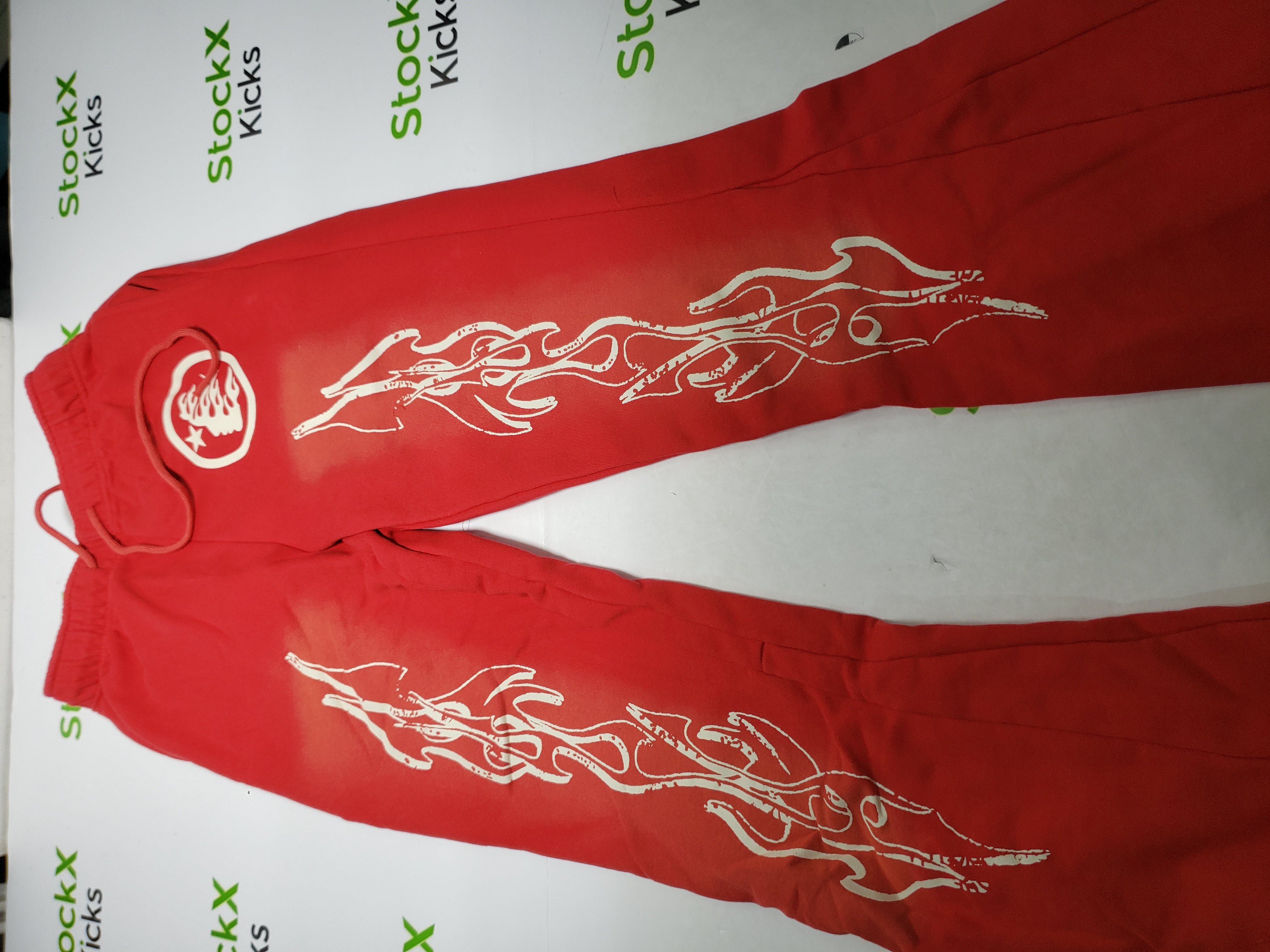 Hellstar Studios Red Sweatpants review Stockxkicks 02
