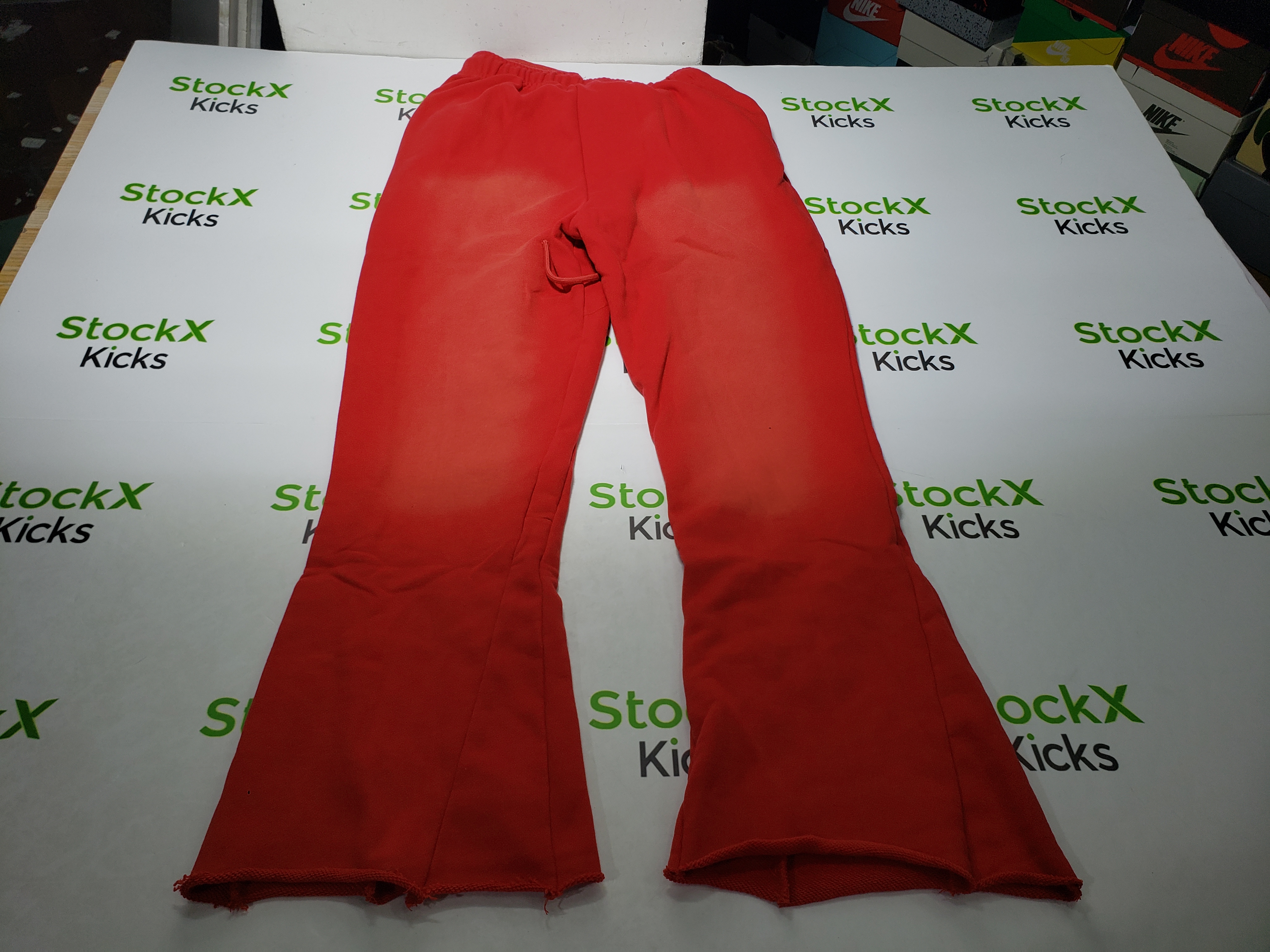 Hellstar Studios Red Sweatpants review Stockxkicks 05