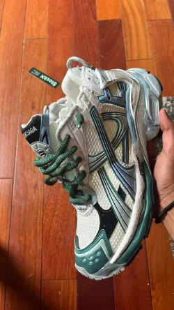 Balenciaga Runner Sneaker White Green Blue 772774 W3RMU 9034 review Kobe