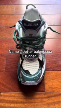 Balenciaga Runner Sneaker White Green Blue 772774 W3RMU 9034 review kobe
