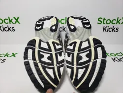 ASICS Gel-Kayano 14 Cream Black Metallic Plum 1201A019-108 review Ken 03