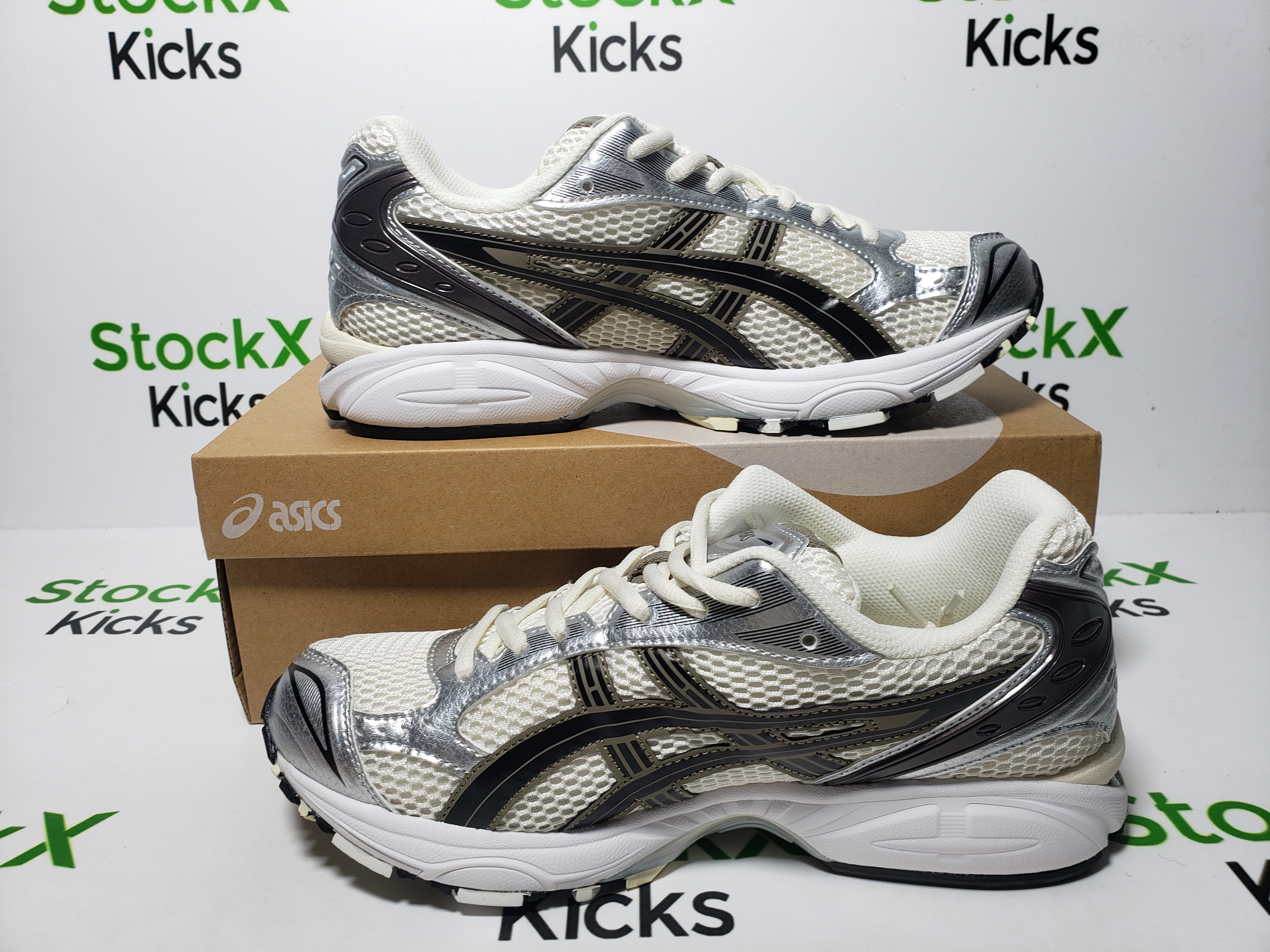 ASICS Gel-Kayano 14 Cream Black Metallic Plum 1201A019-108 review Ken 03