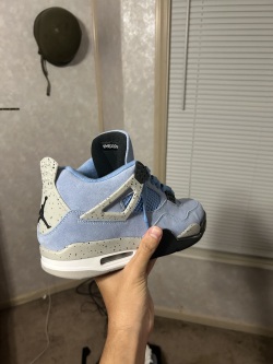 UCOO Batch Air Jordan 4 Retro University Blue CT8527-400 review Cam 03