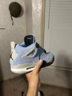 UCOO Batch Air Jordan 4 Retro University Blue CT8527-400 review Cam 03
