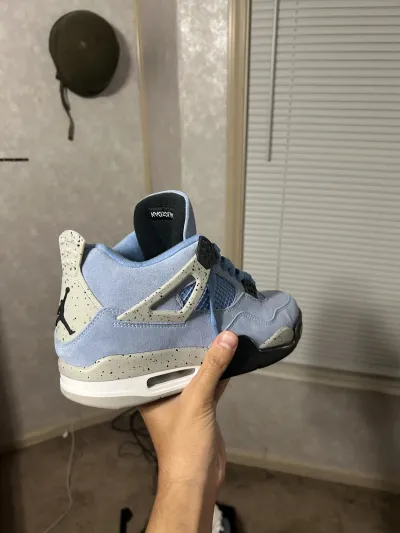UCOO Batch Air Jordan 4 Retro University Blue CT8527-400 review Cam 02