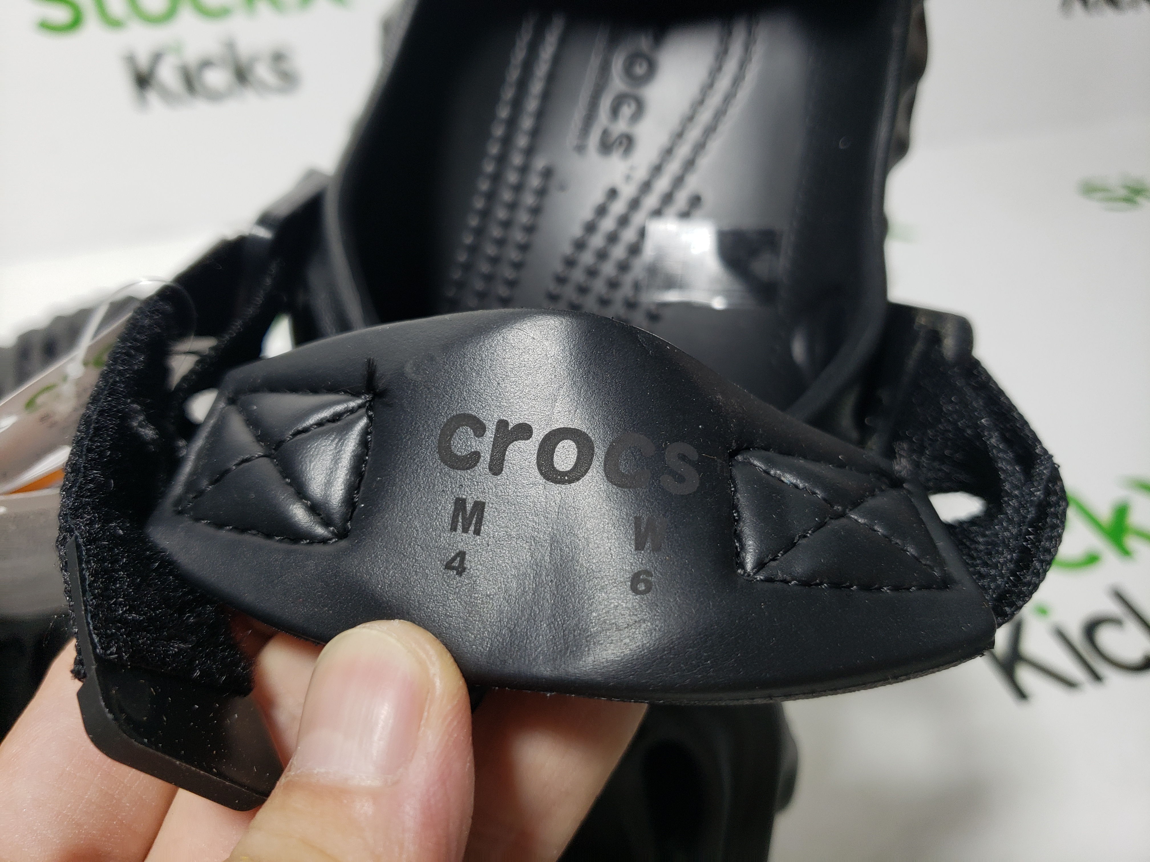 Saleke Bembury x Crocs Pollex Clog Sasquatch 207393-001 review stockxkicks 03