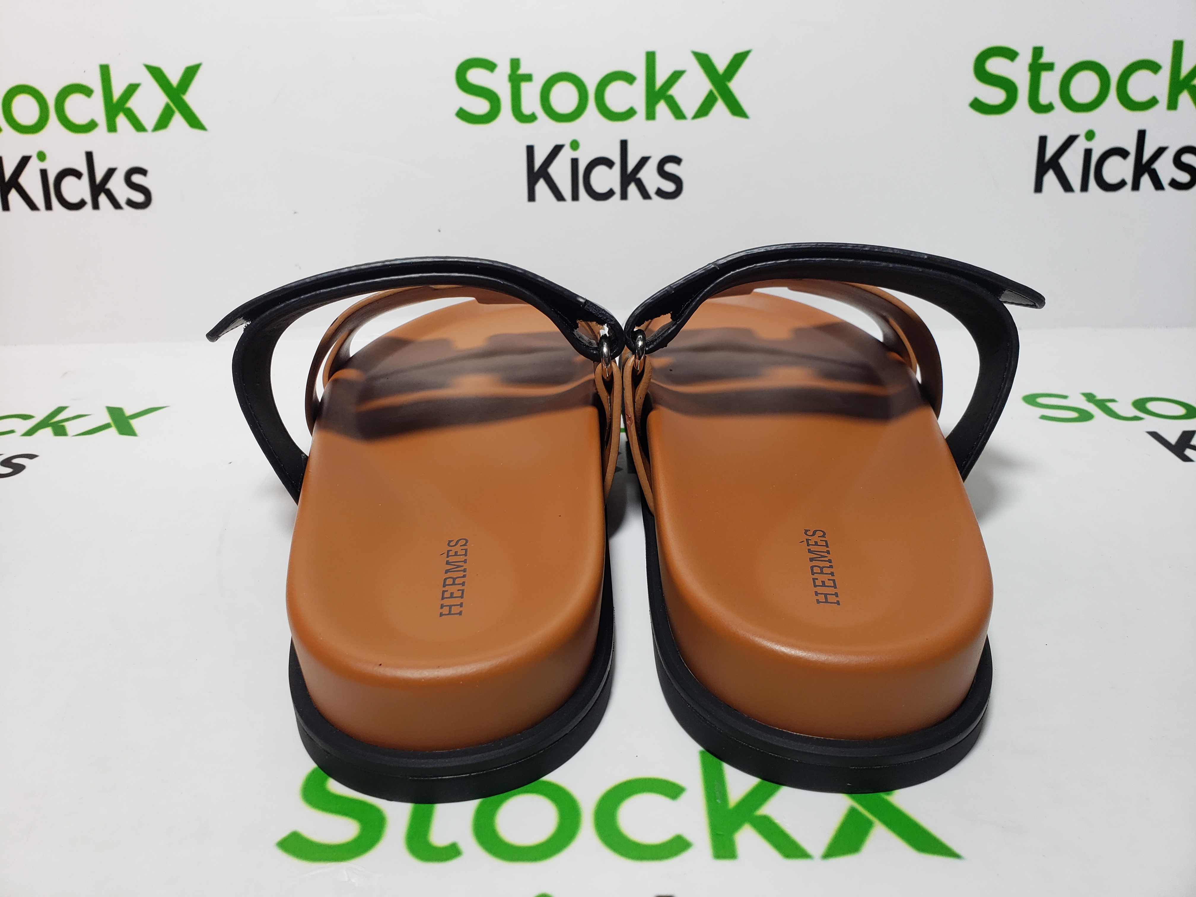 Hermes Chypre Sandal Khaki Black review stockxkicks 02
