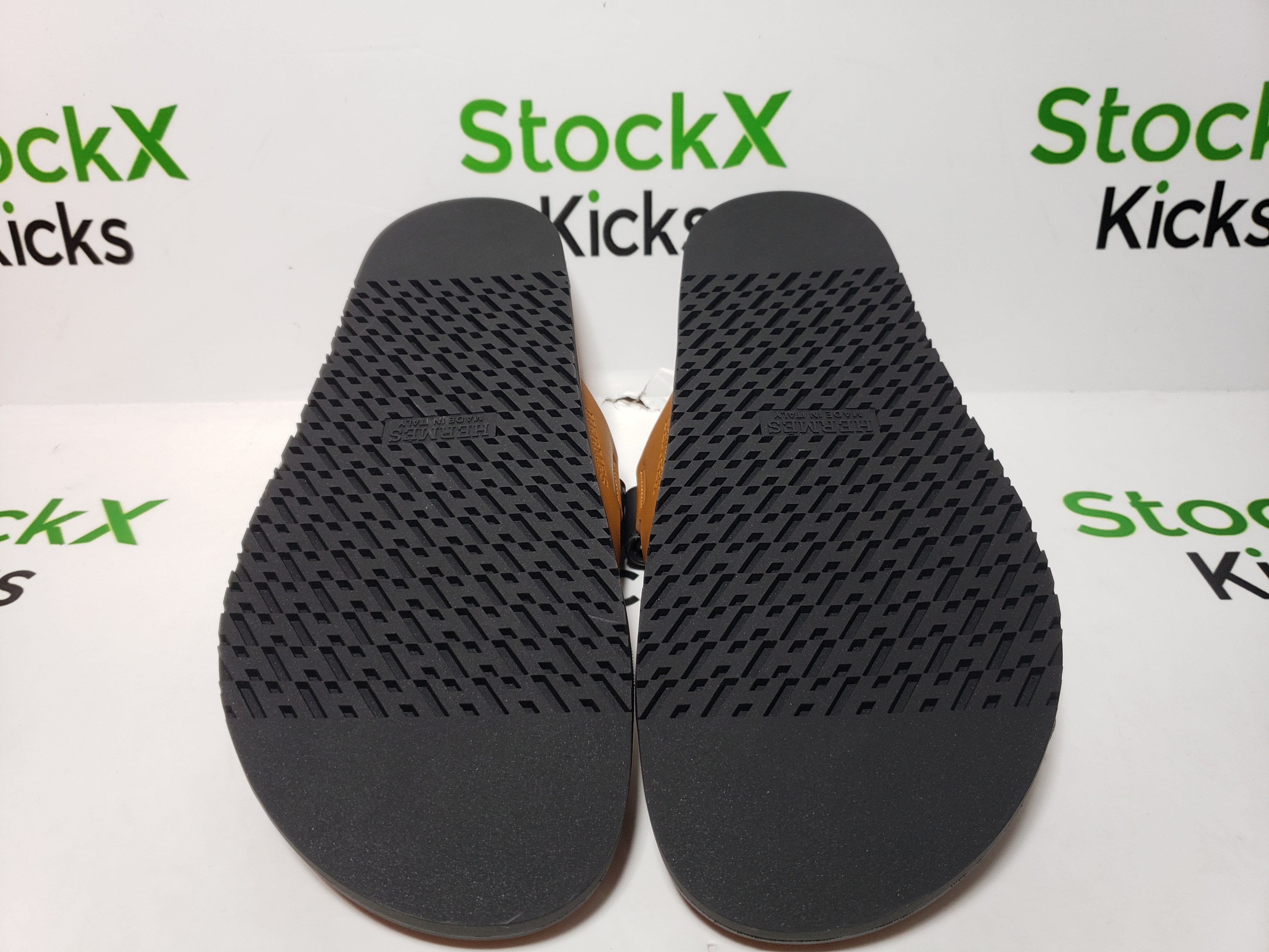 Hermes Chypre Sandal Khaki Black review stockxkicks 04