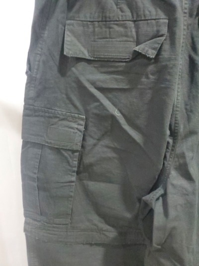 Balenciaga Removable Cargo Pants Black CK WH3902024027 review stockxkicks 00