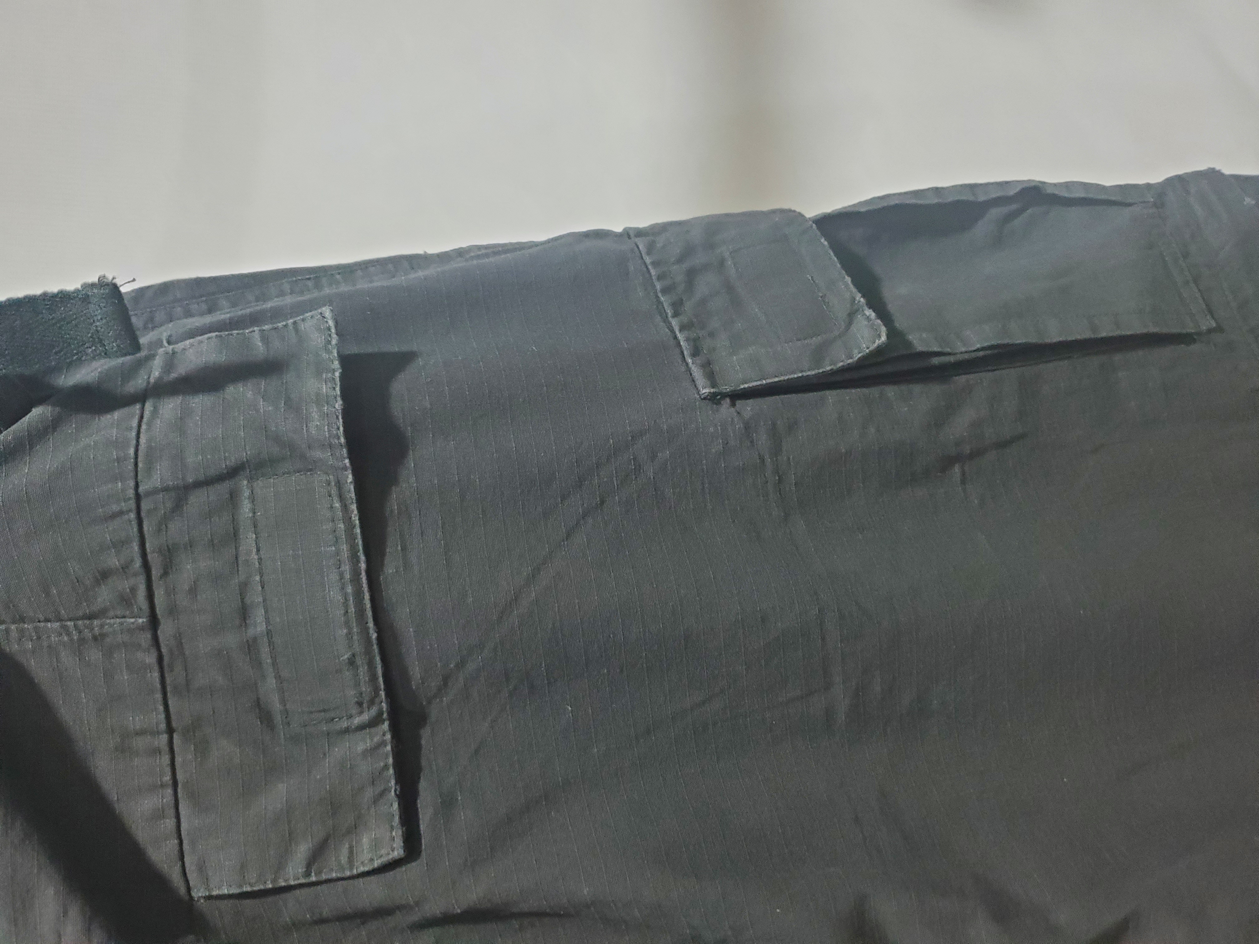 Balenciaga Removable Cargo Pants Black CK WH3902024027 review stockxkicks 02