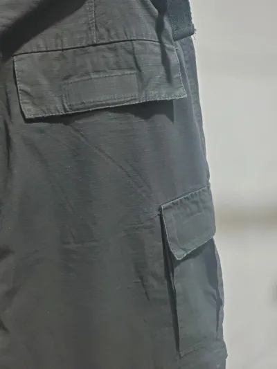 Balenciaga Removable Cargo Pants Black CK WH3902024027 review stockxkicks 02