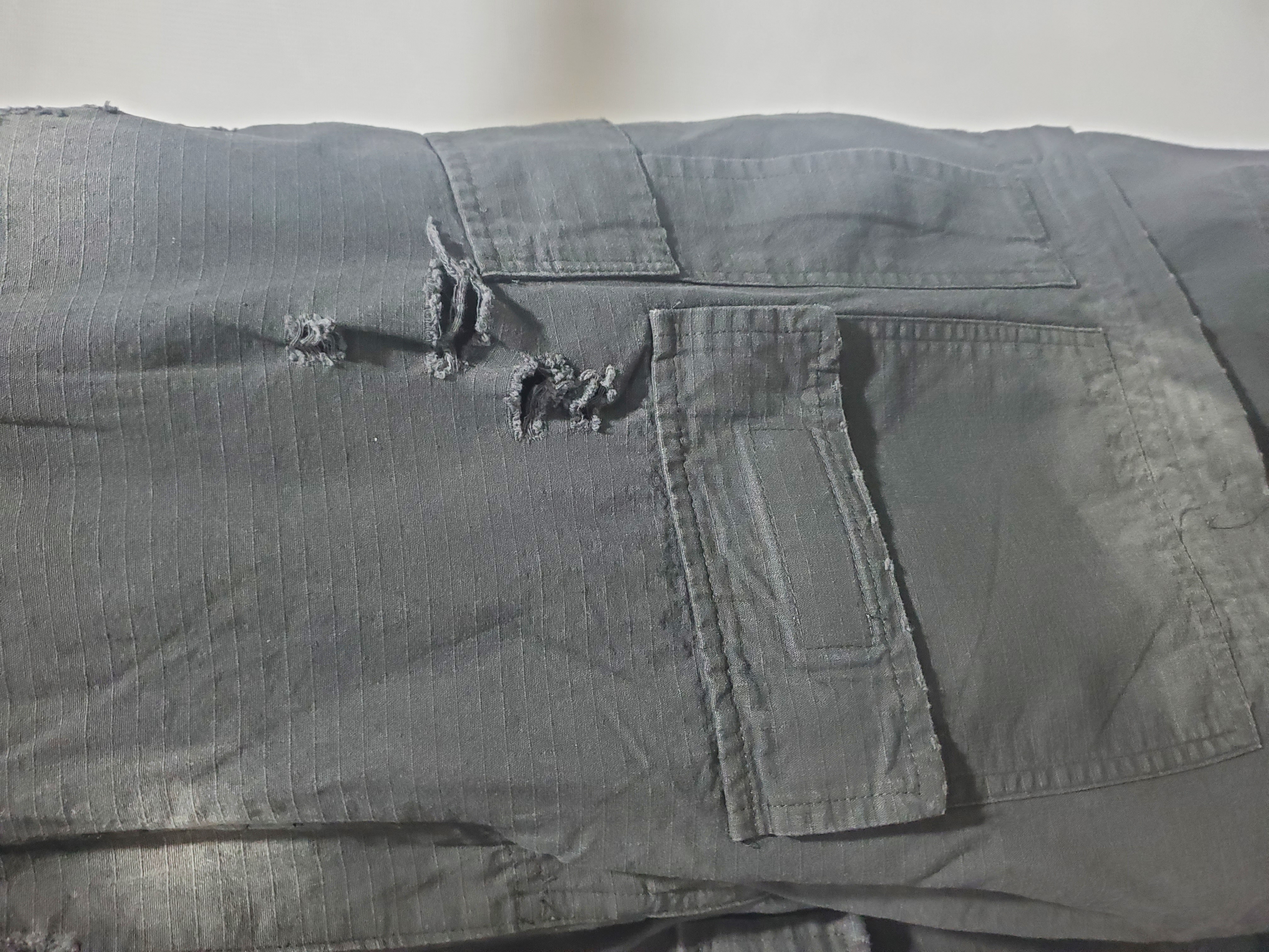 Balenciaga Removable Cargo Pants Black CK WH3902024027 review stockxkicks 06