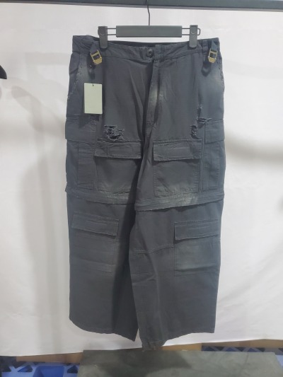 Balenciaga Removable Cargo Pants Black CK WH3902024027 review stockxkicks 05
