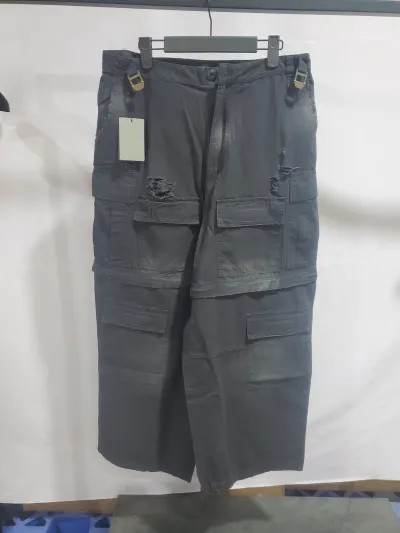 Balenciaga Removable Cargo Pants Black CK WH3902024027 review stockxkicks 05