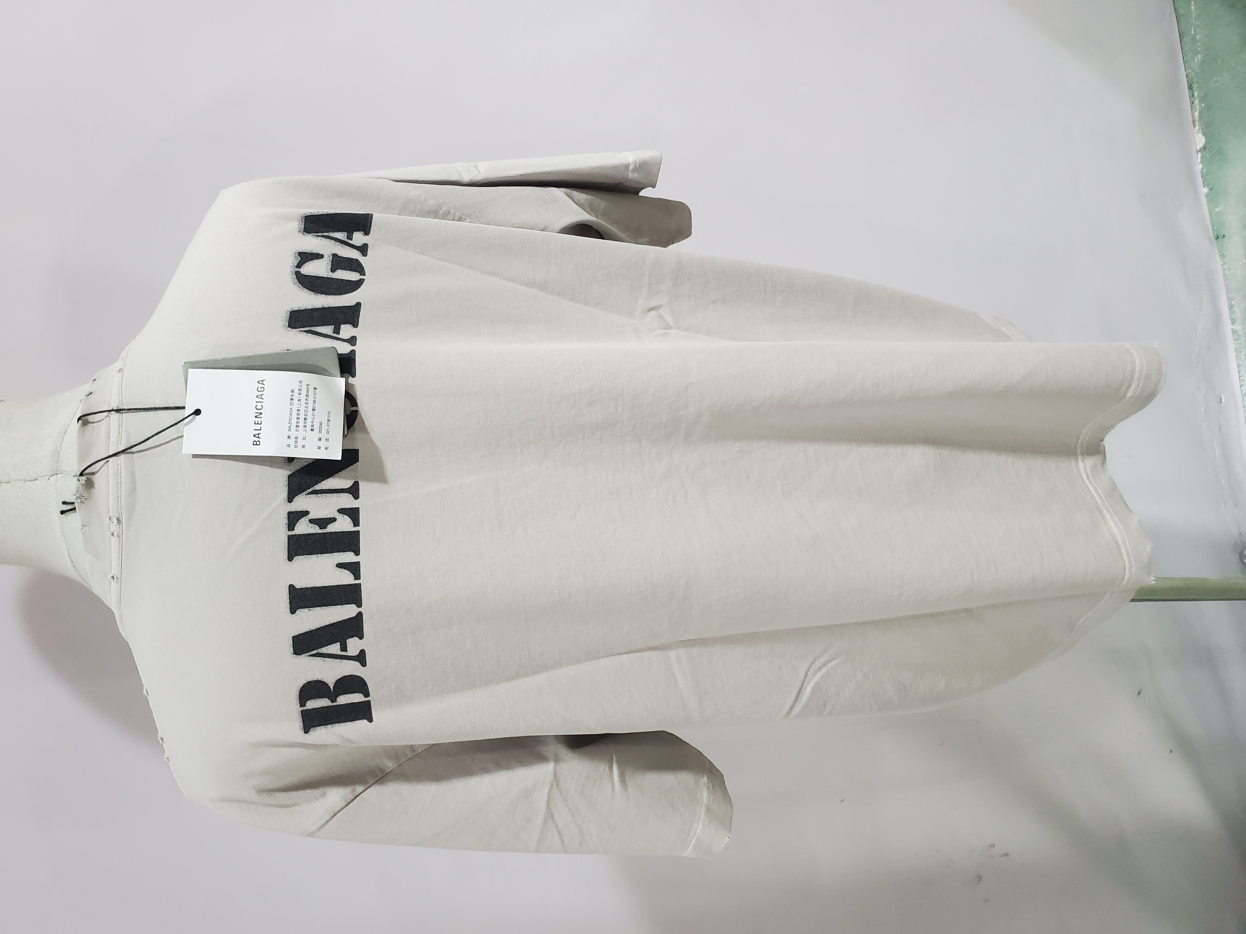 Balenciaga Unisex Stencil Type Medium-fit T-shirt in Vintage-jersey review stockxkicks 02